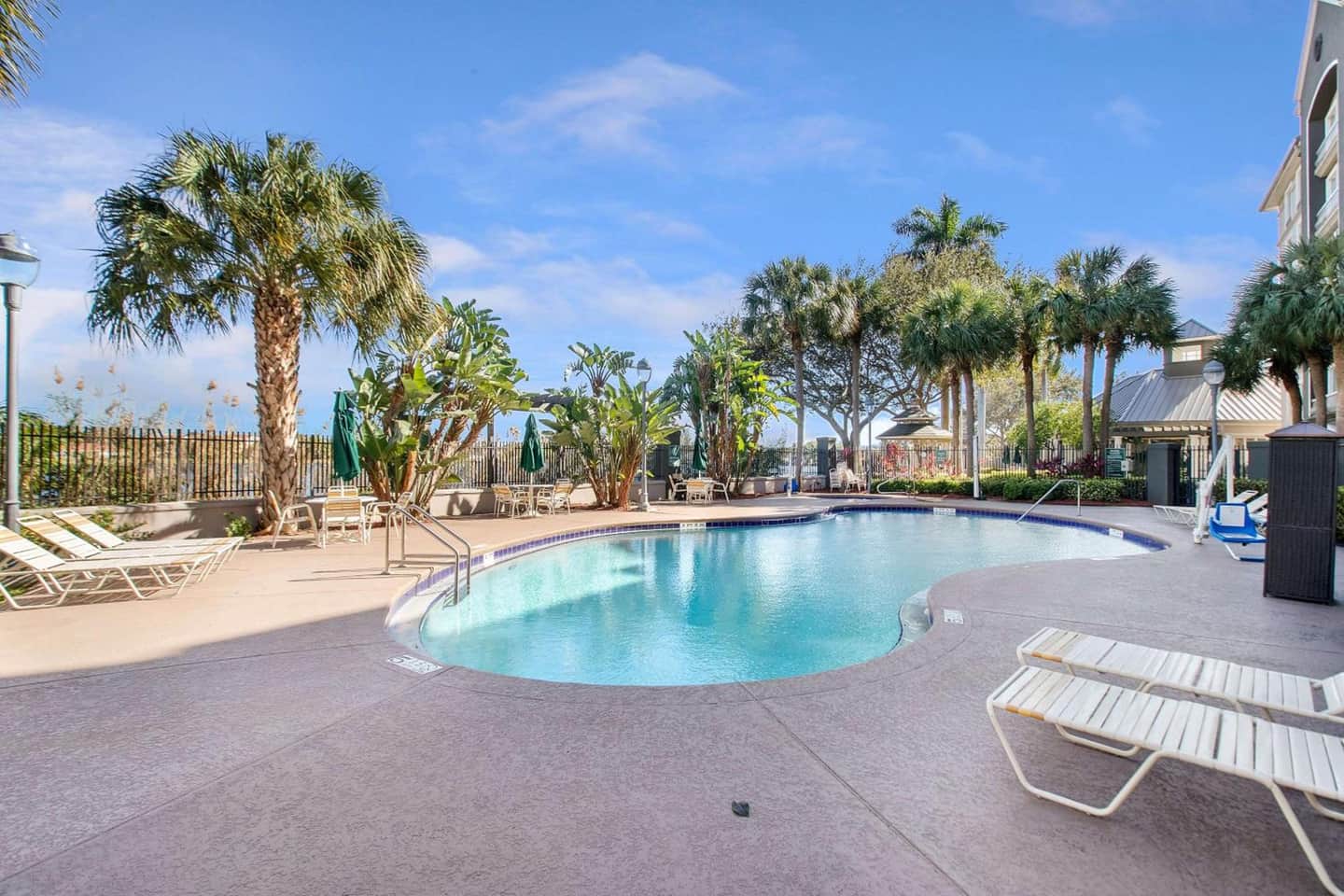 La Quinta Inn & Suites by Wyndham Ft. Lauderdale Airport