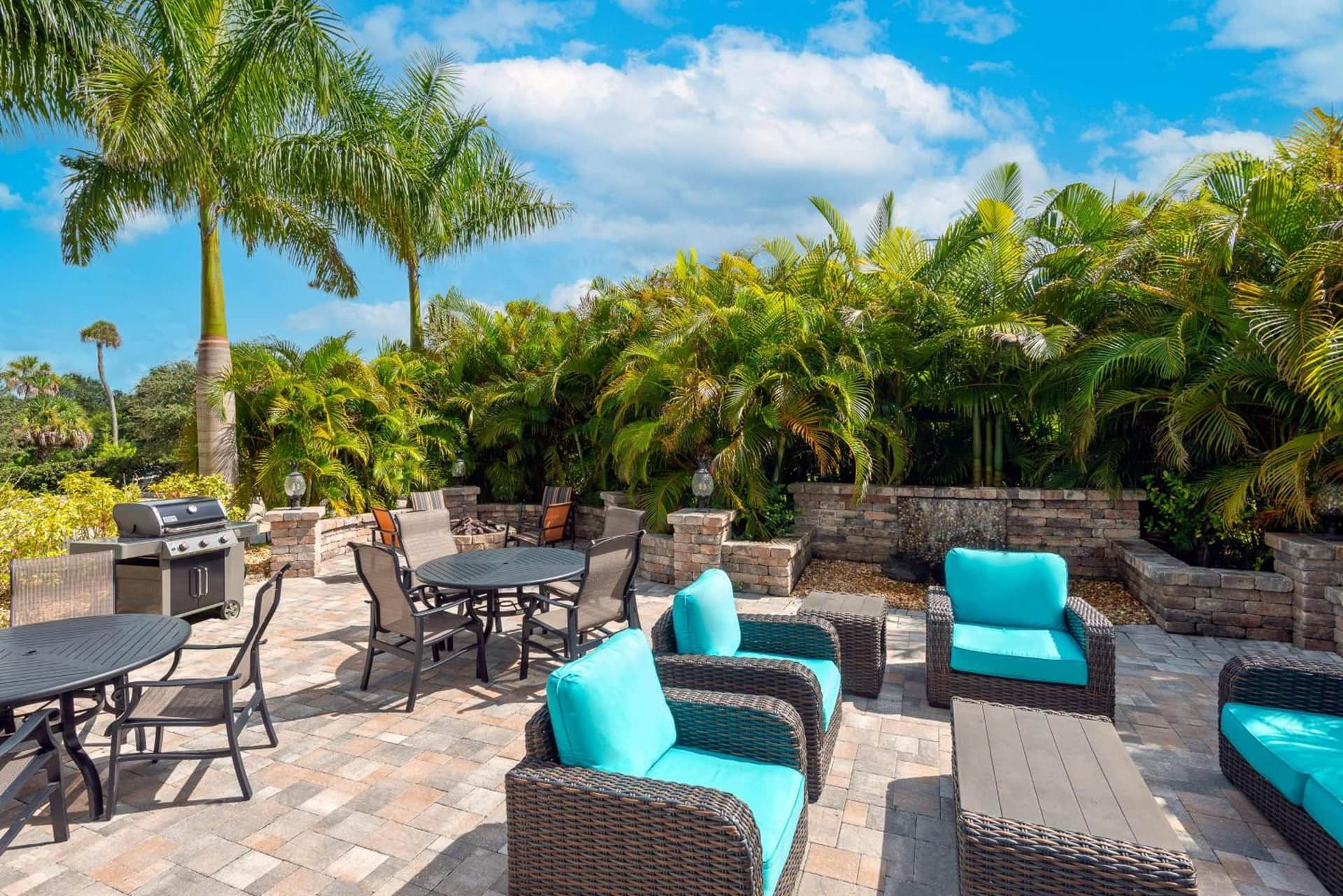 Ameniti Bay - Best Western Signature Collection