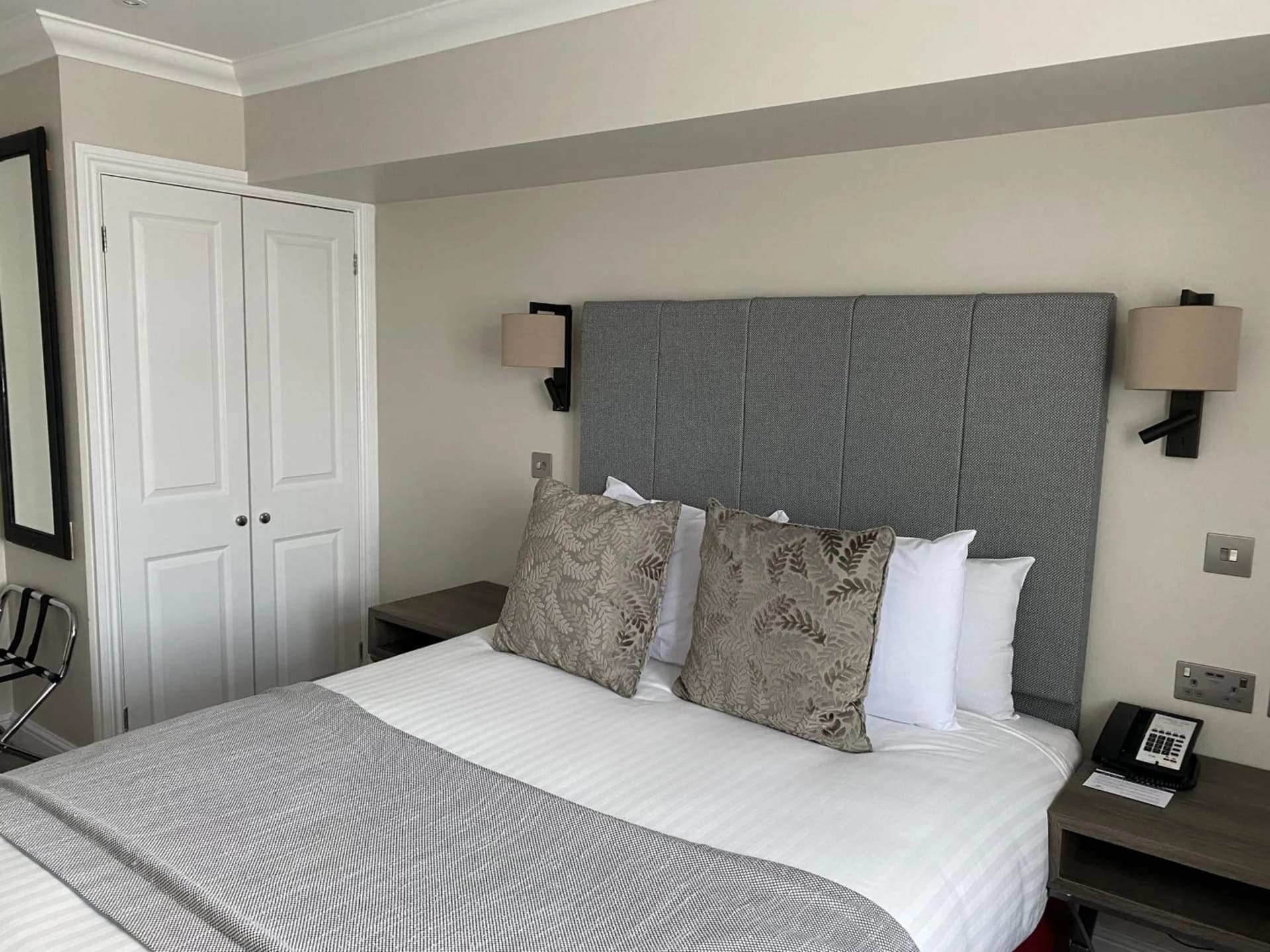Oatlands Park Hotel