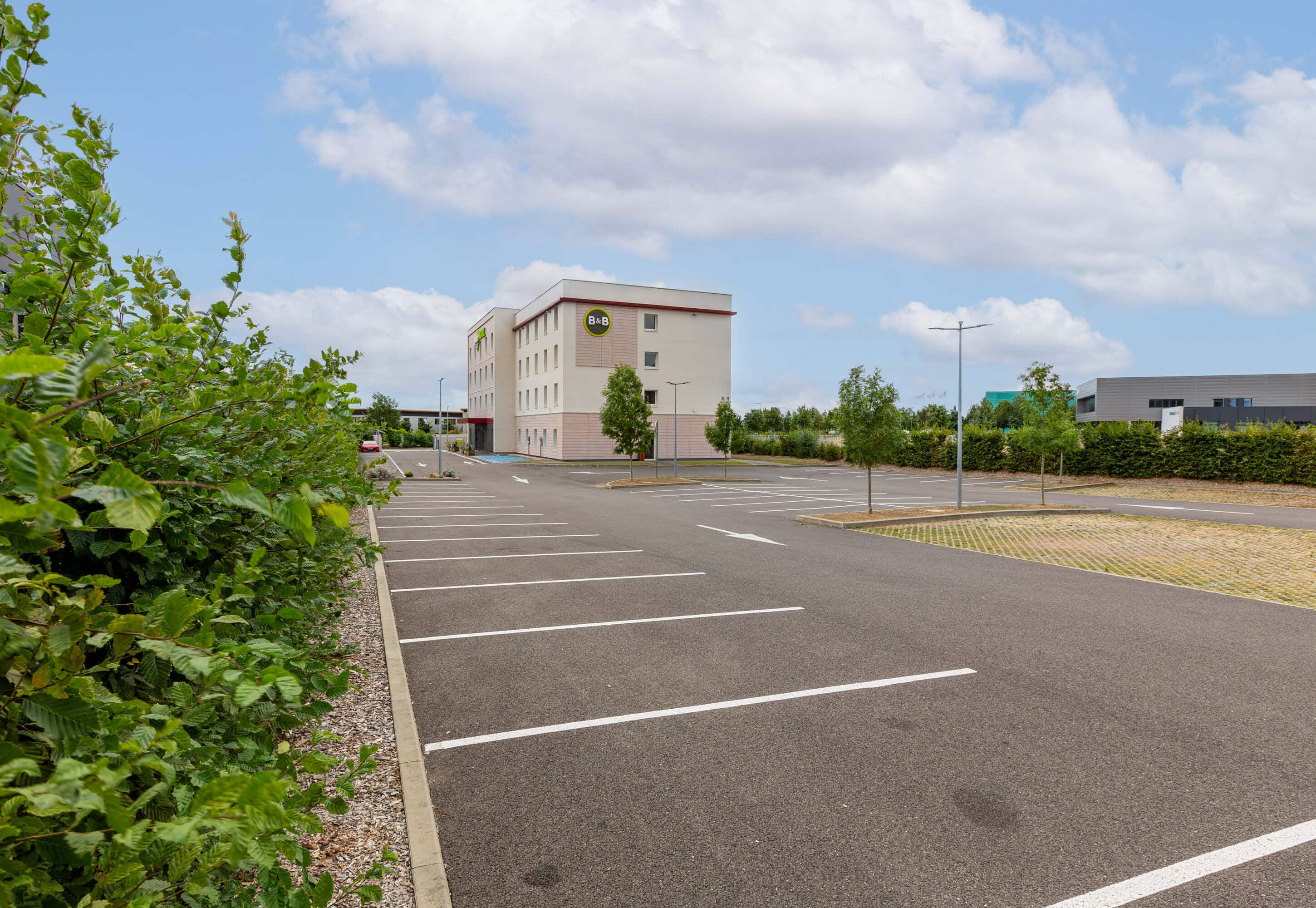 B&B HOTEL Chartres Océane