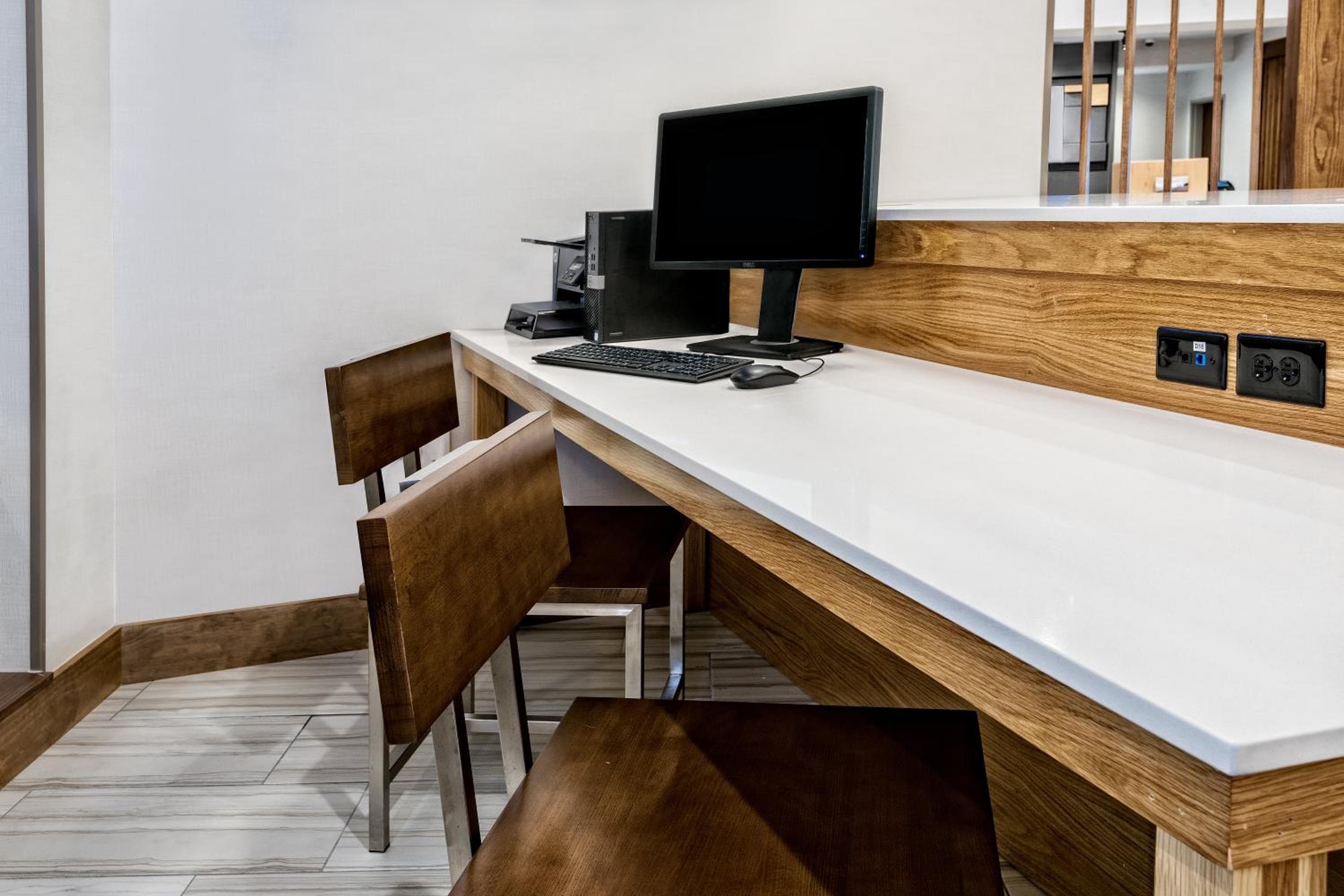 Holiday Inn Express & Suites - Austin - Round Rock, an IHG Hotel