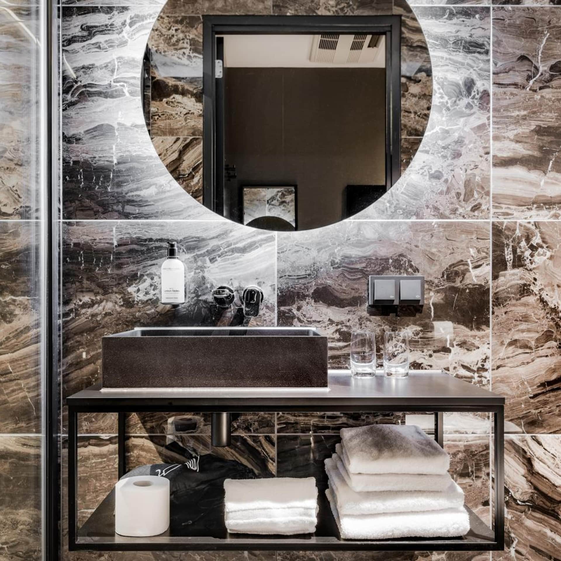 Le Petit Marin Boutique Hotel