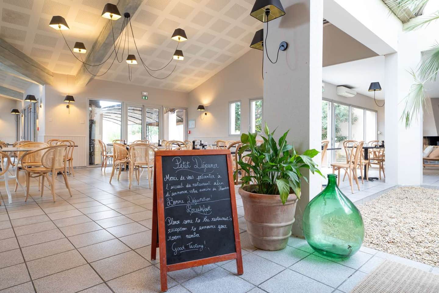 Golden Tulip Avignon Le Paradou