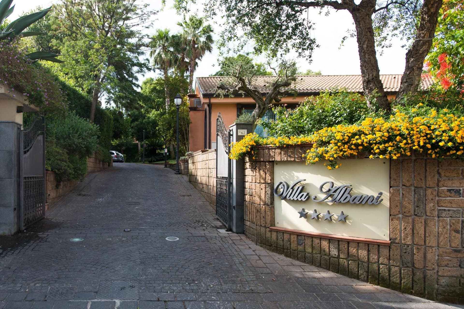 Hotel Villa Albani