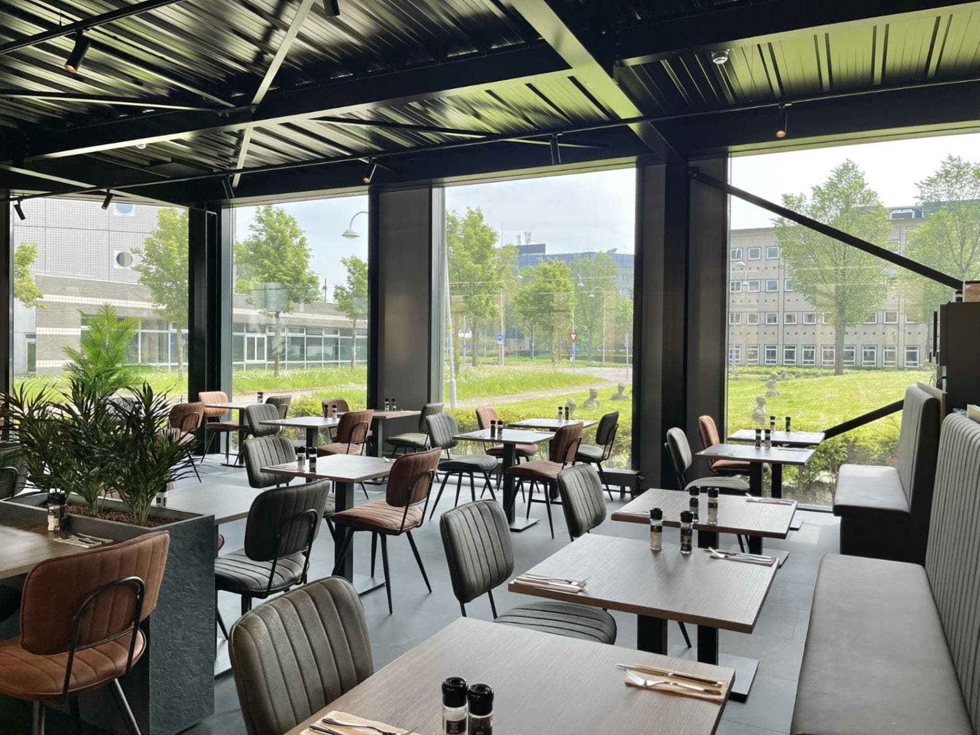 OZO Hotels Antares Airport