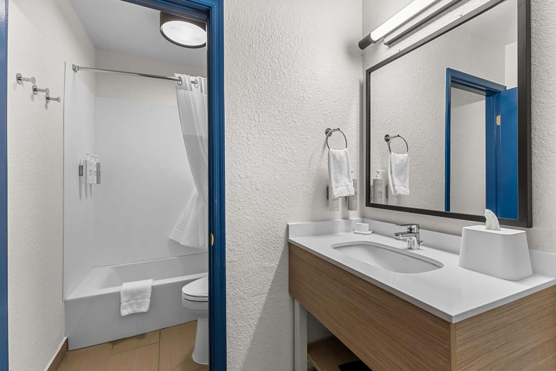 Spark by Hilton Glendale Peoria Phoenix North