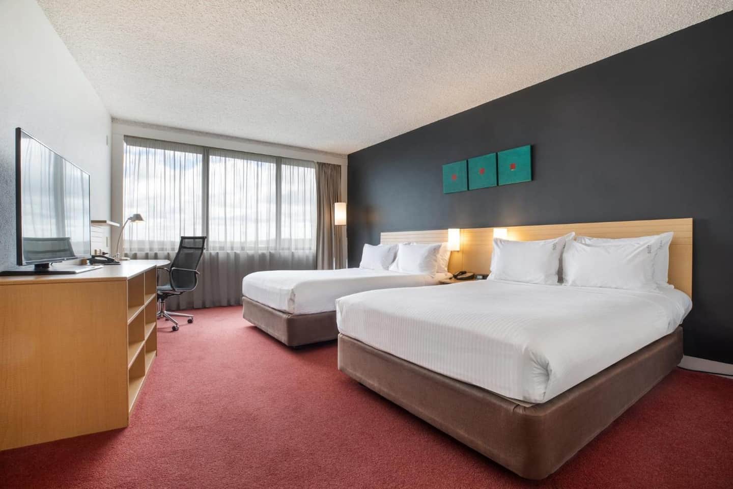 Holiday Inn Melbourne Airport by IHG