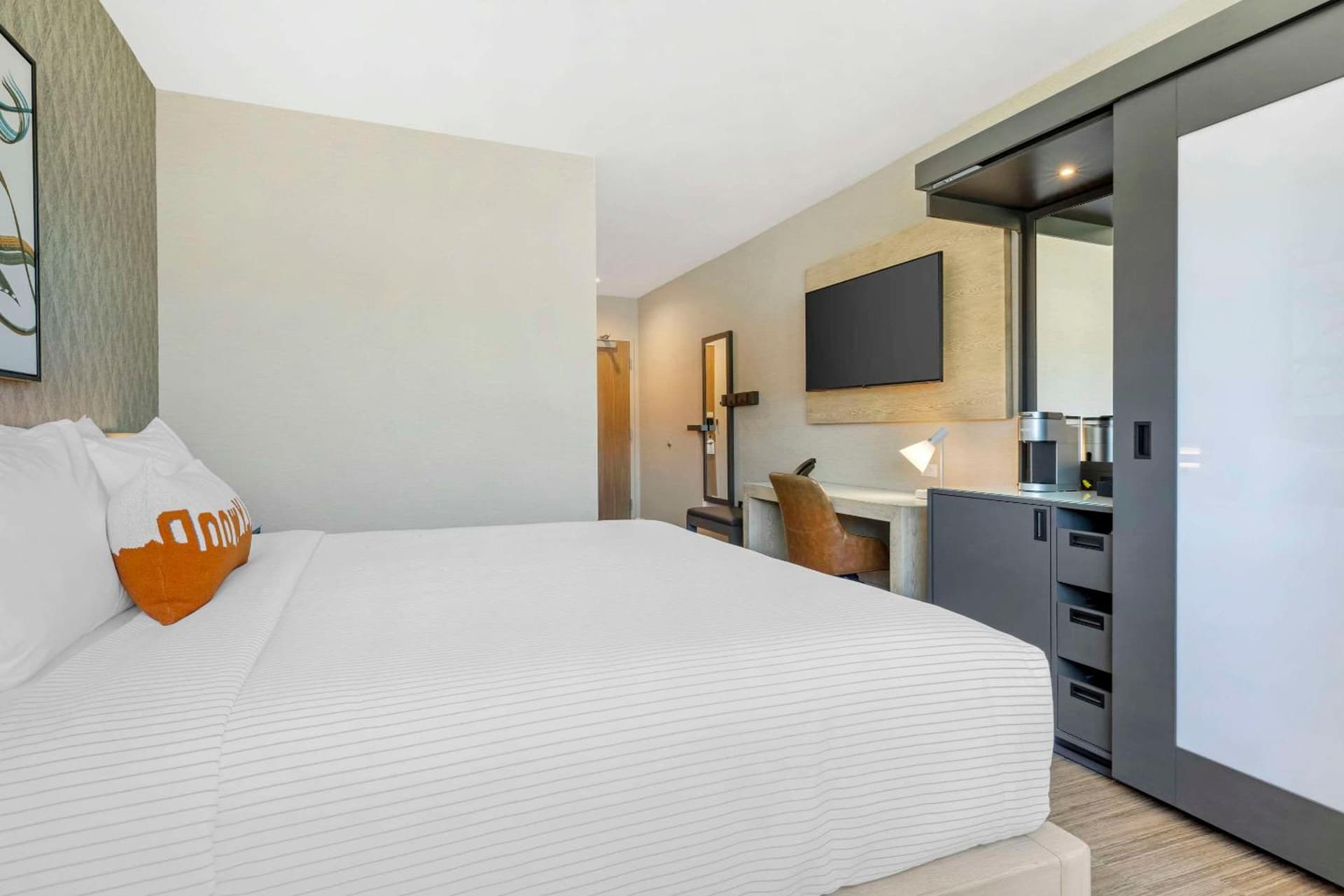 Cambria Hotel Burbank Airport
