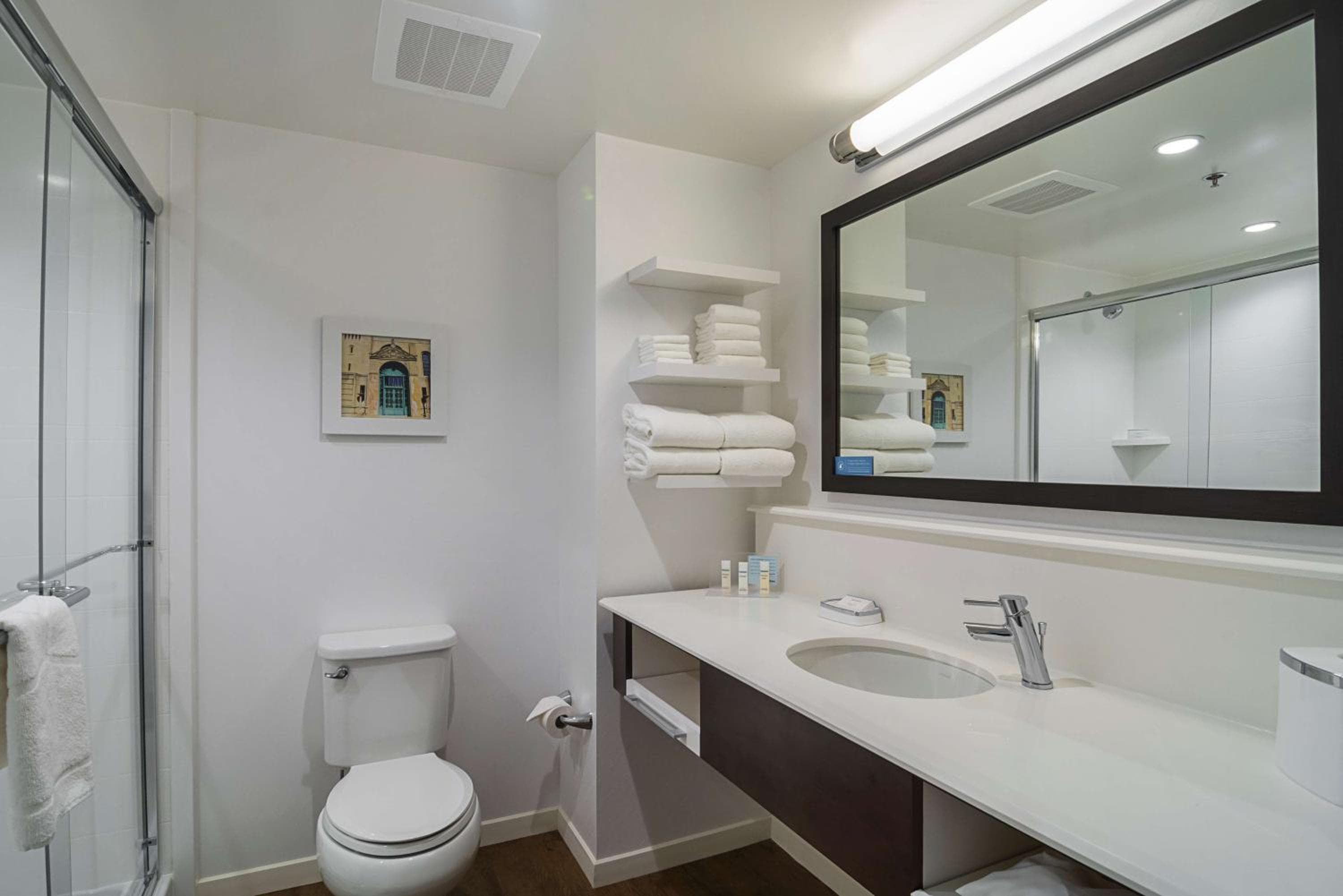 Hampton Inn Chicago North-Loyola Station