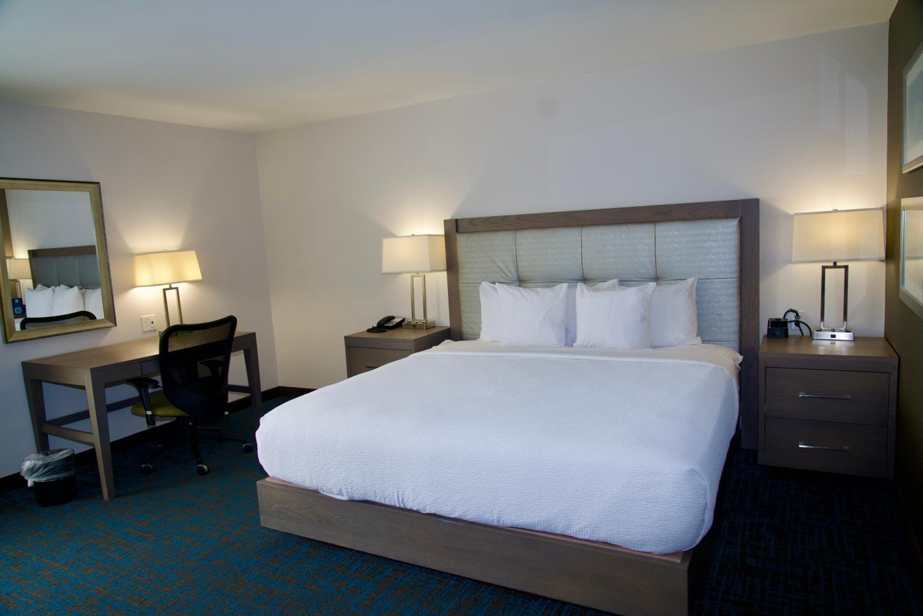 La Quinta Inn & Suites by Wyndham St. Paul-Woodbury