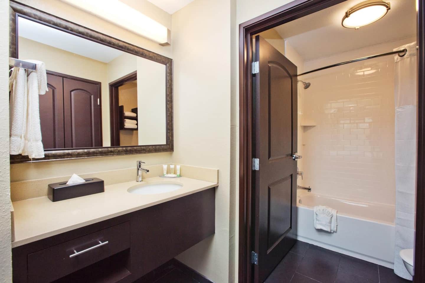 Staybridge Suites Austin South Interstate Hwy 35 by IHG