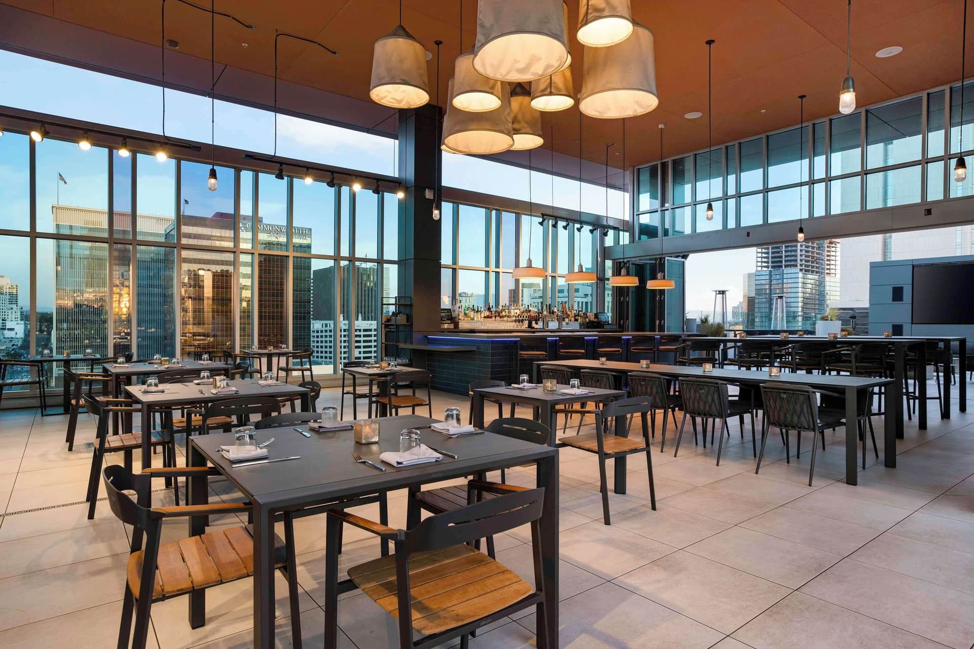 Carte Hotel San Diego Downtown, Curio Collection by Hilton