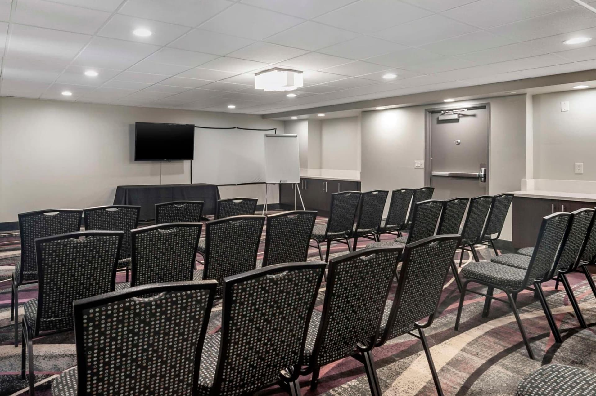 Best Western Plus Commerce Hotel