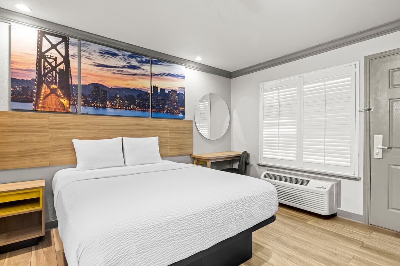 Days Inn by Wyndham San Francisco S/Oyster Point Airport