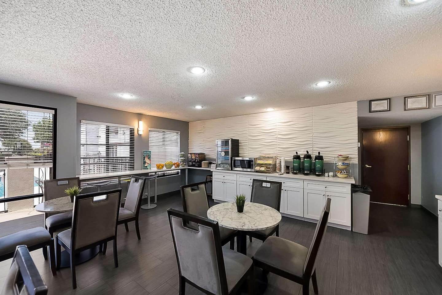 Quality Inn & Suites Irving DFW Airport South