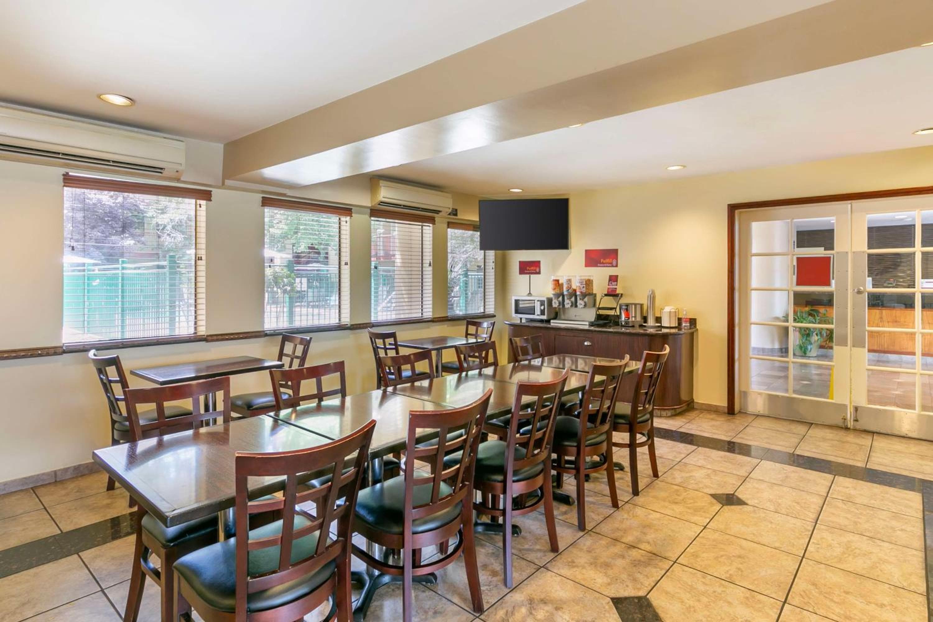 Best Western Plus Orchid Hotel and Suites