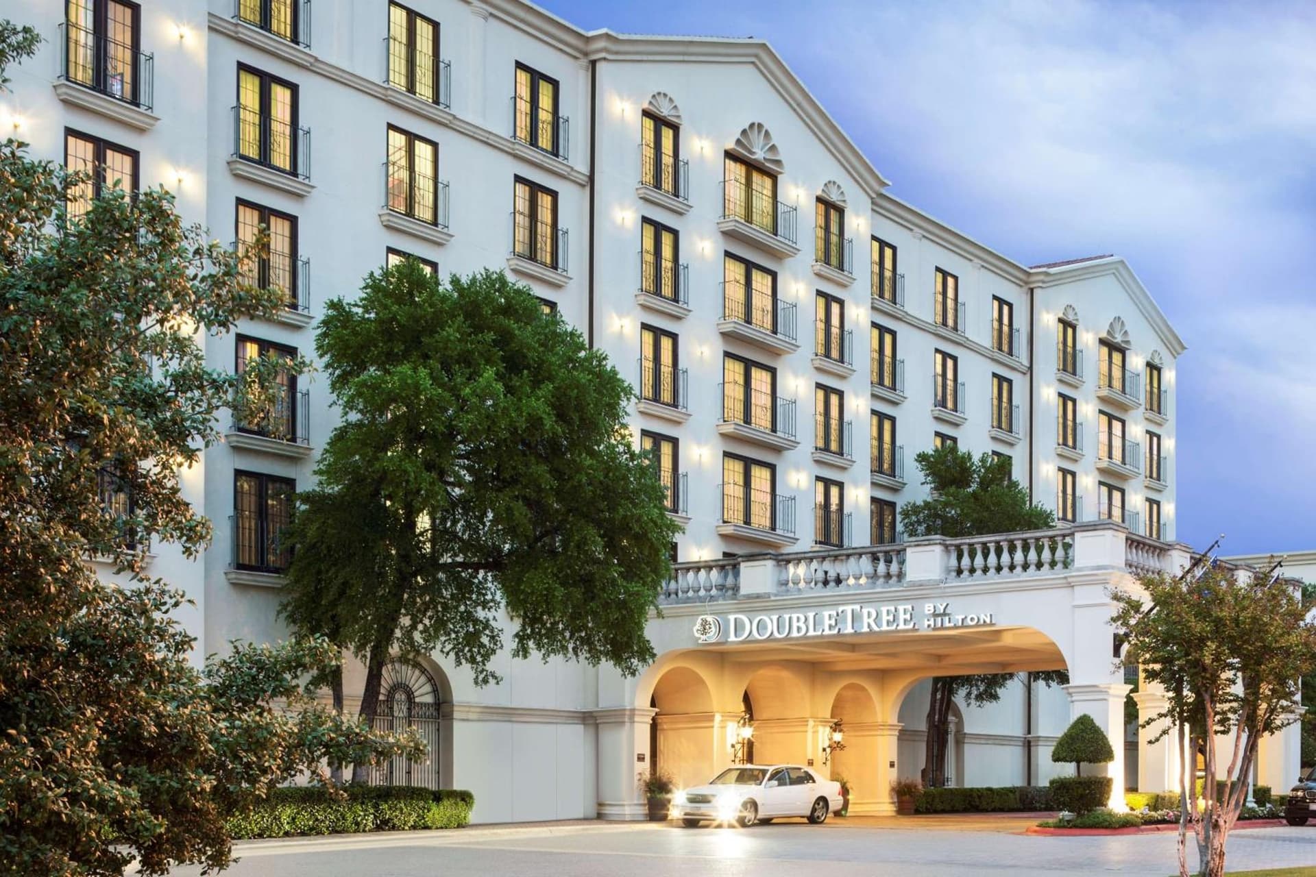 DoubleTree by Hilton Hotel Austin