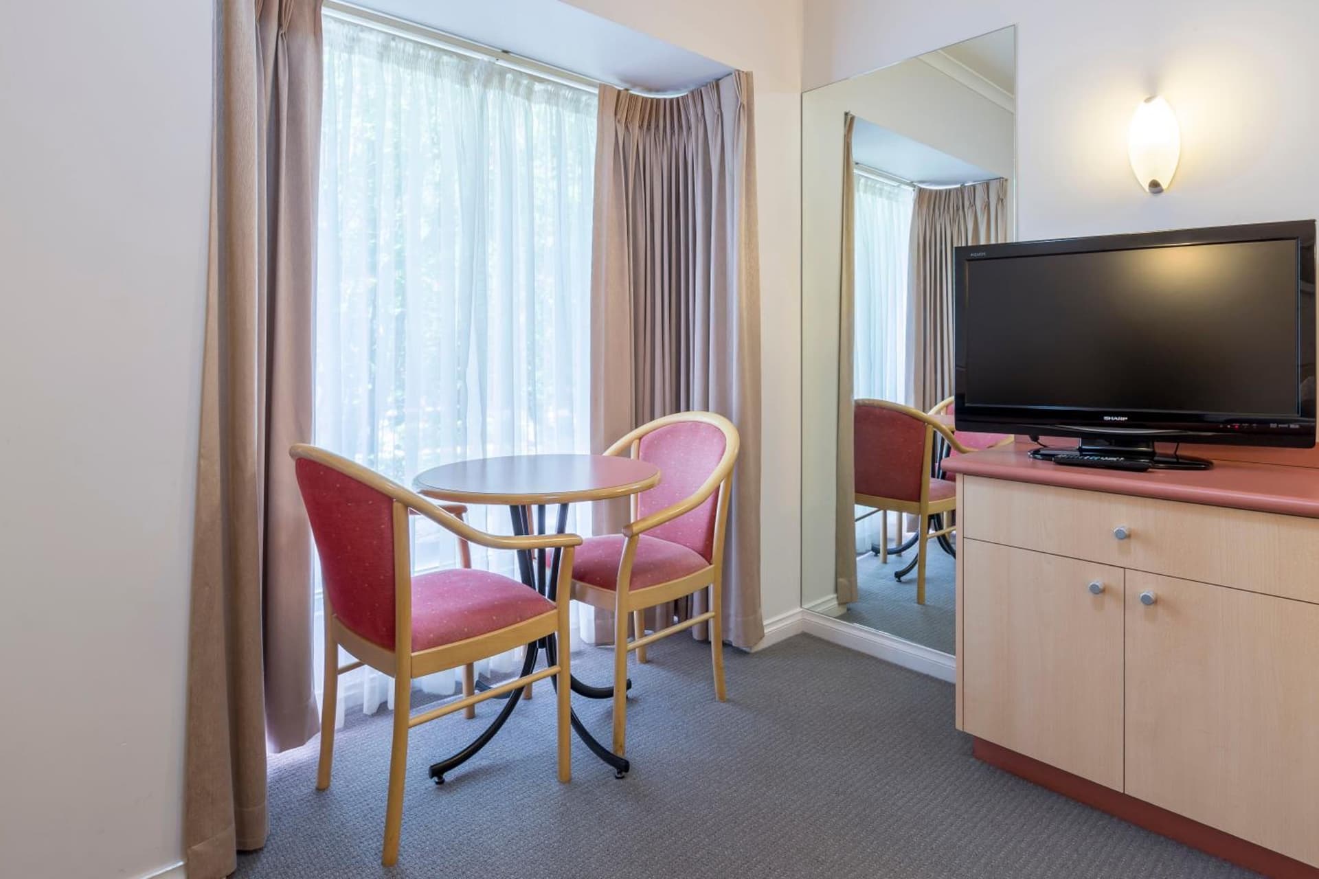 The Waverley International Hotel