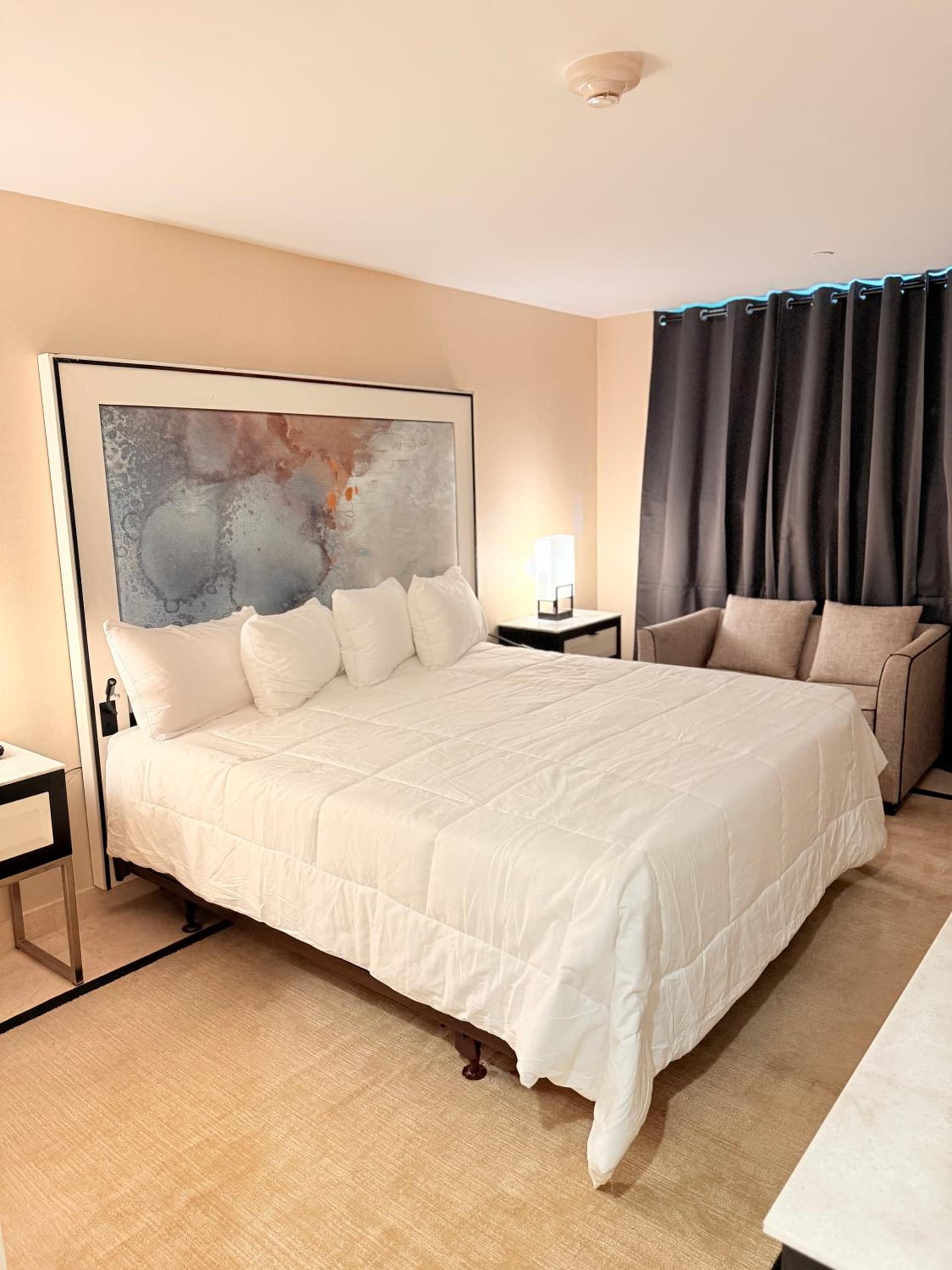 Nova Hotel Bronx