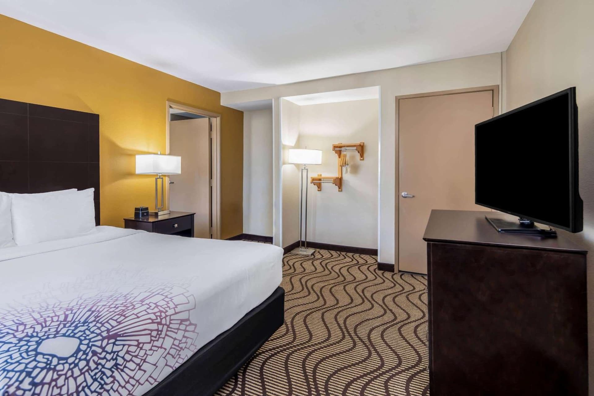 La Quinta Inn & Suites by Wyndham Carlsbad - Legoland Area