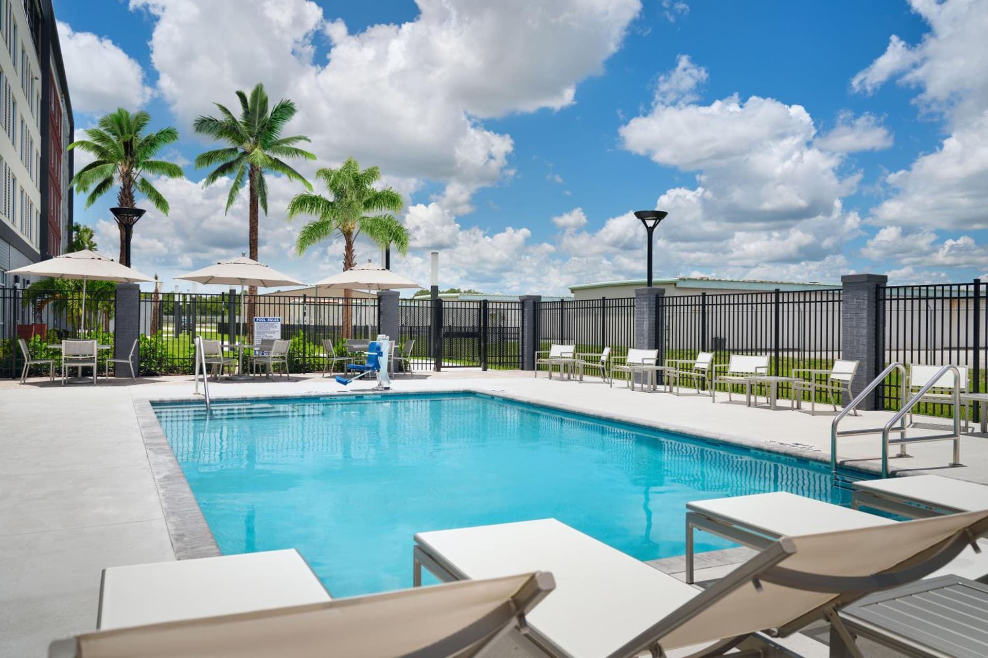 Hyatt Place Melbourne Airport