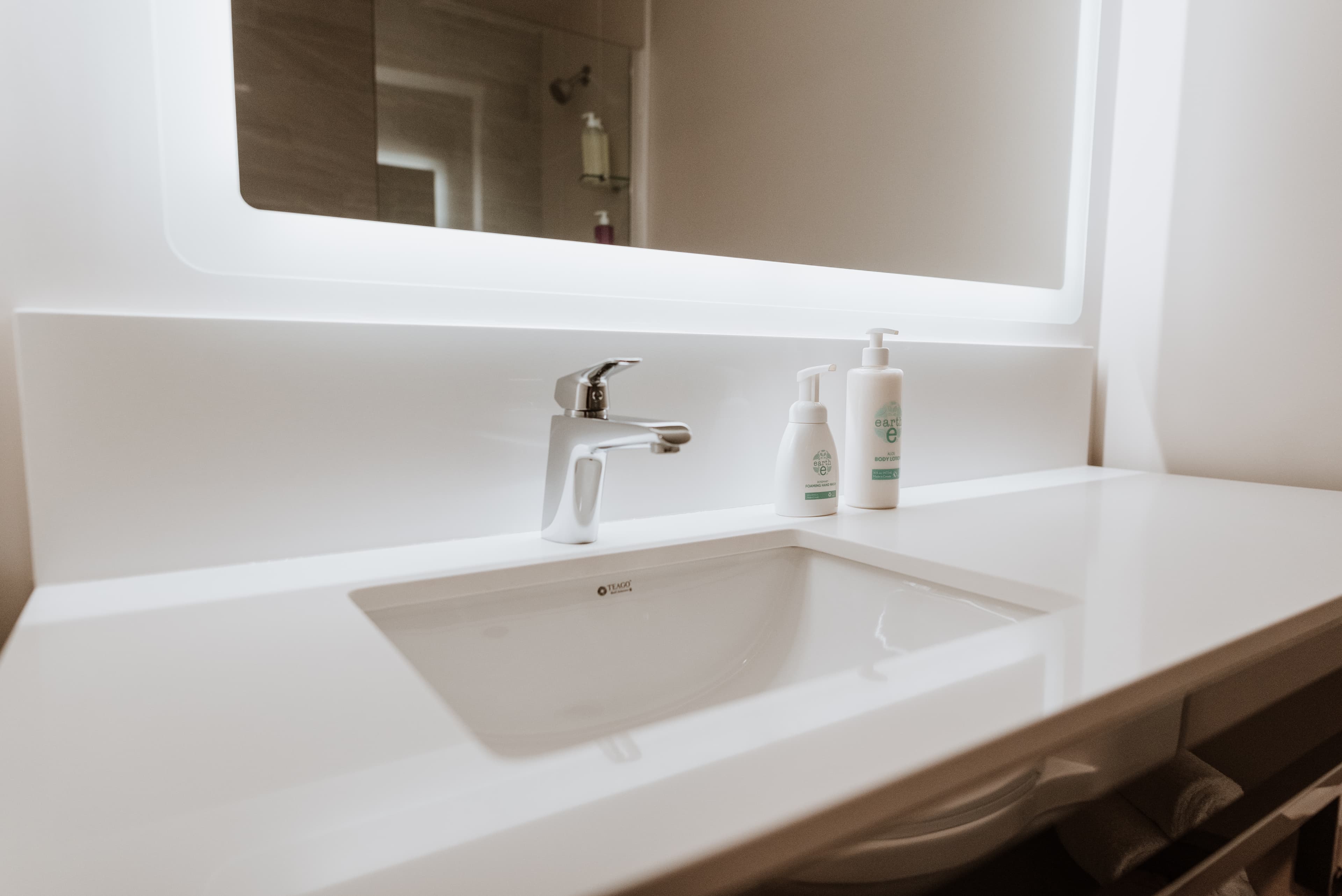 Coast Nisku Inn & Conference Centre