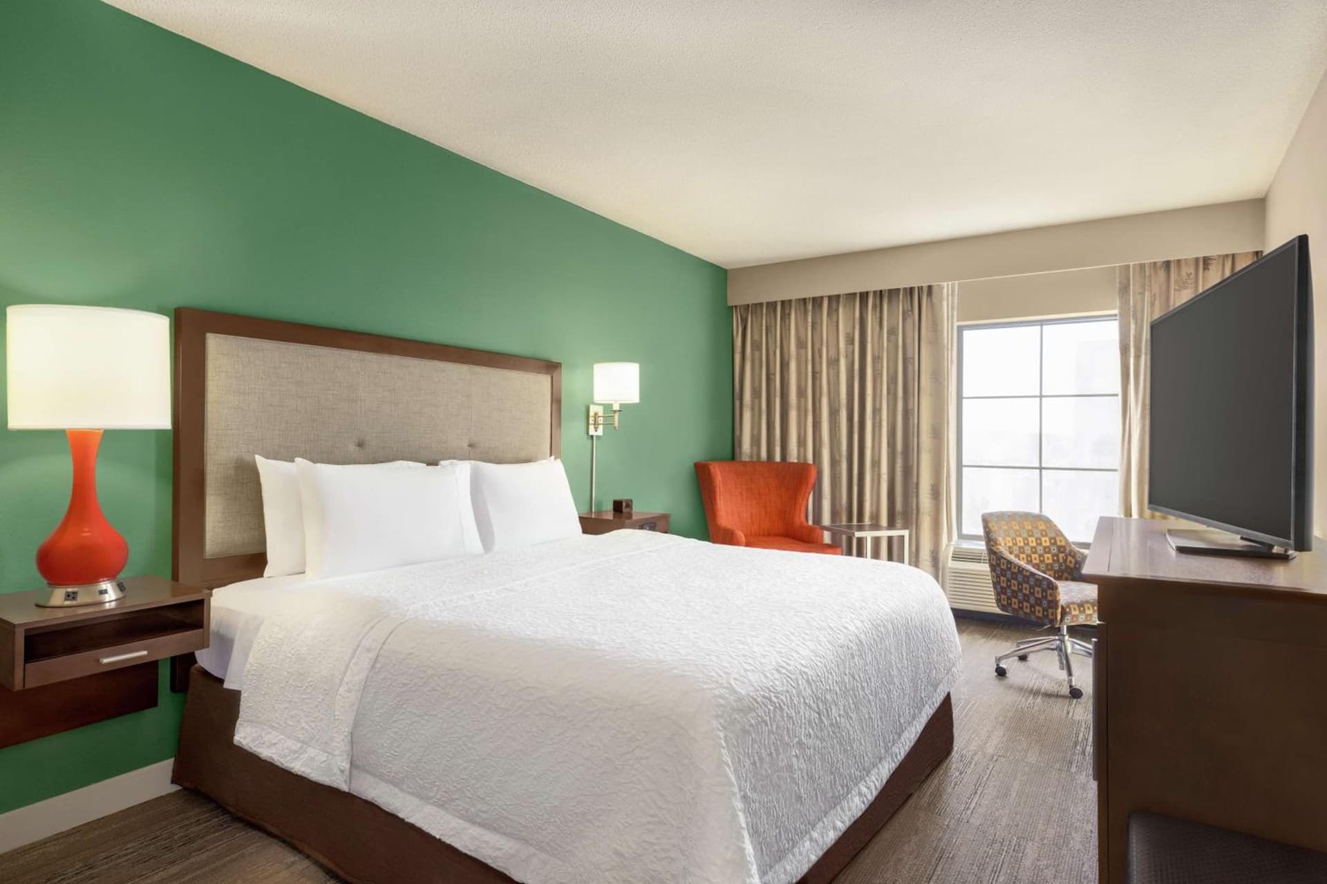 Hampton Inn & Suites New Orleans-Convention Center