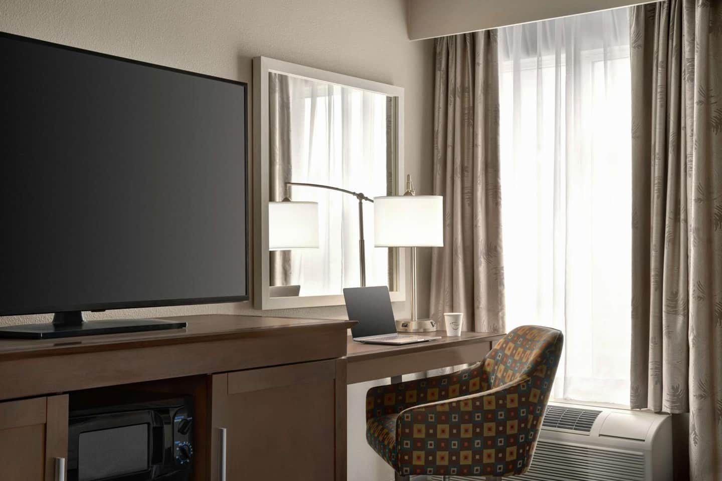 Hampton Inn New Orleans-St. Charles Ave./Garden District