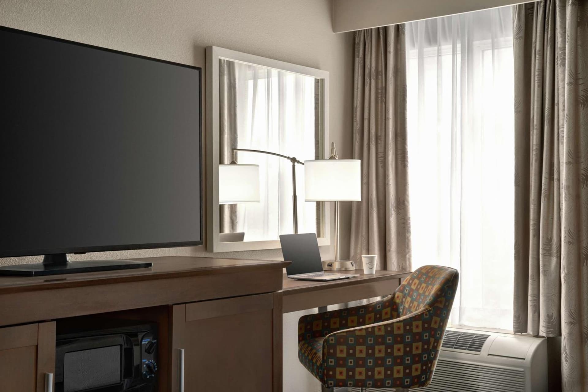 Hampton Inn New Orleans-St. Charles Ave./Garden District