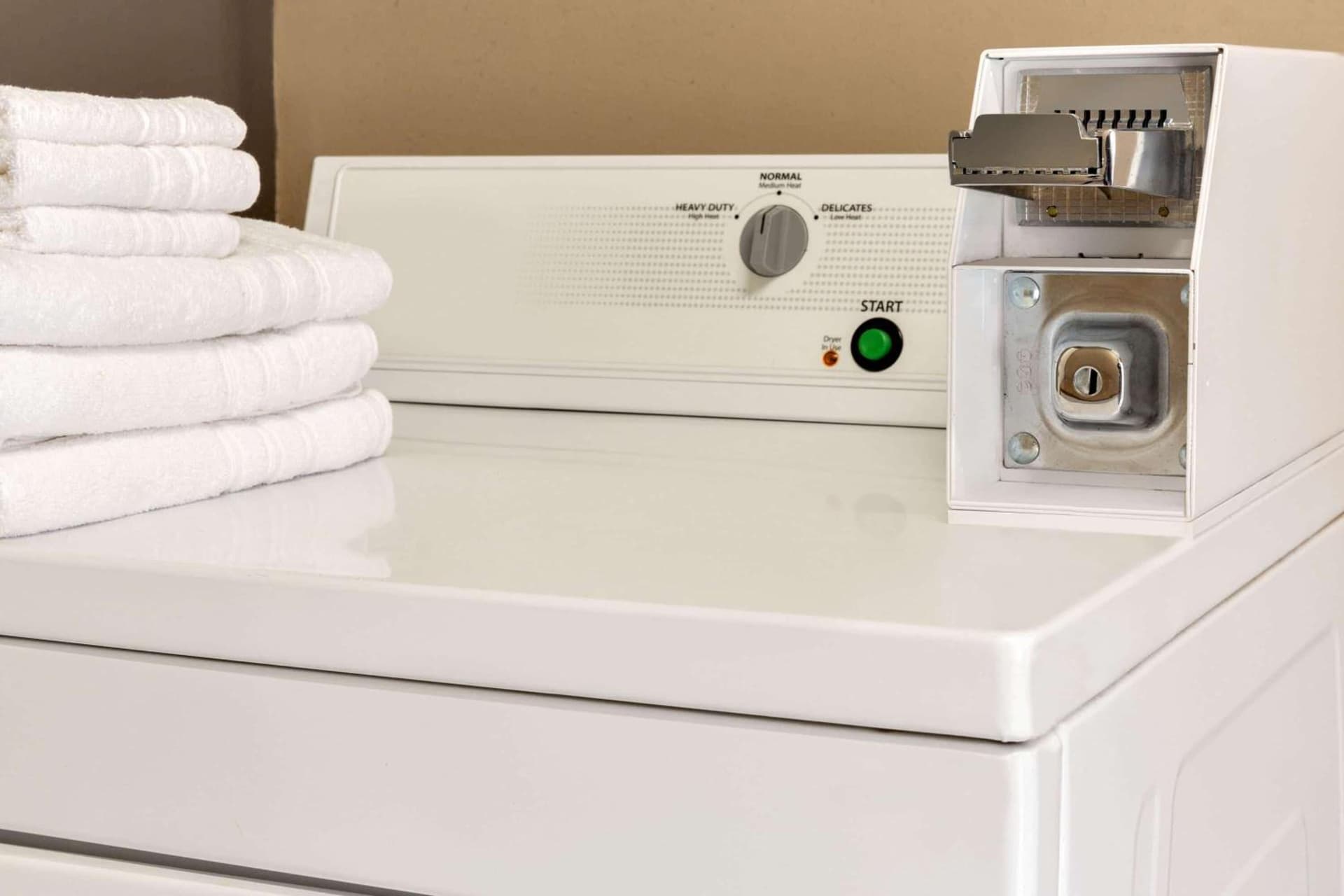 Super 8 by Wyndham Universal City
