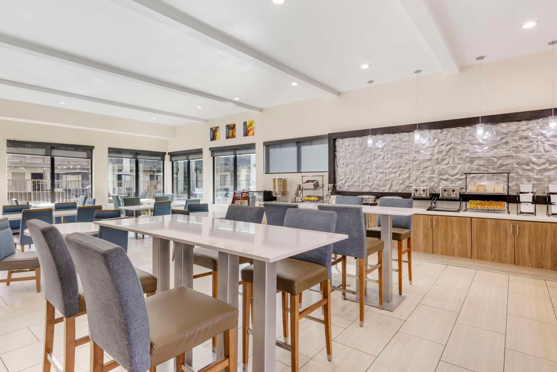 Best Western Carlsbad by the Sea