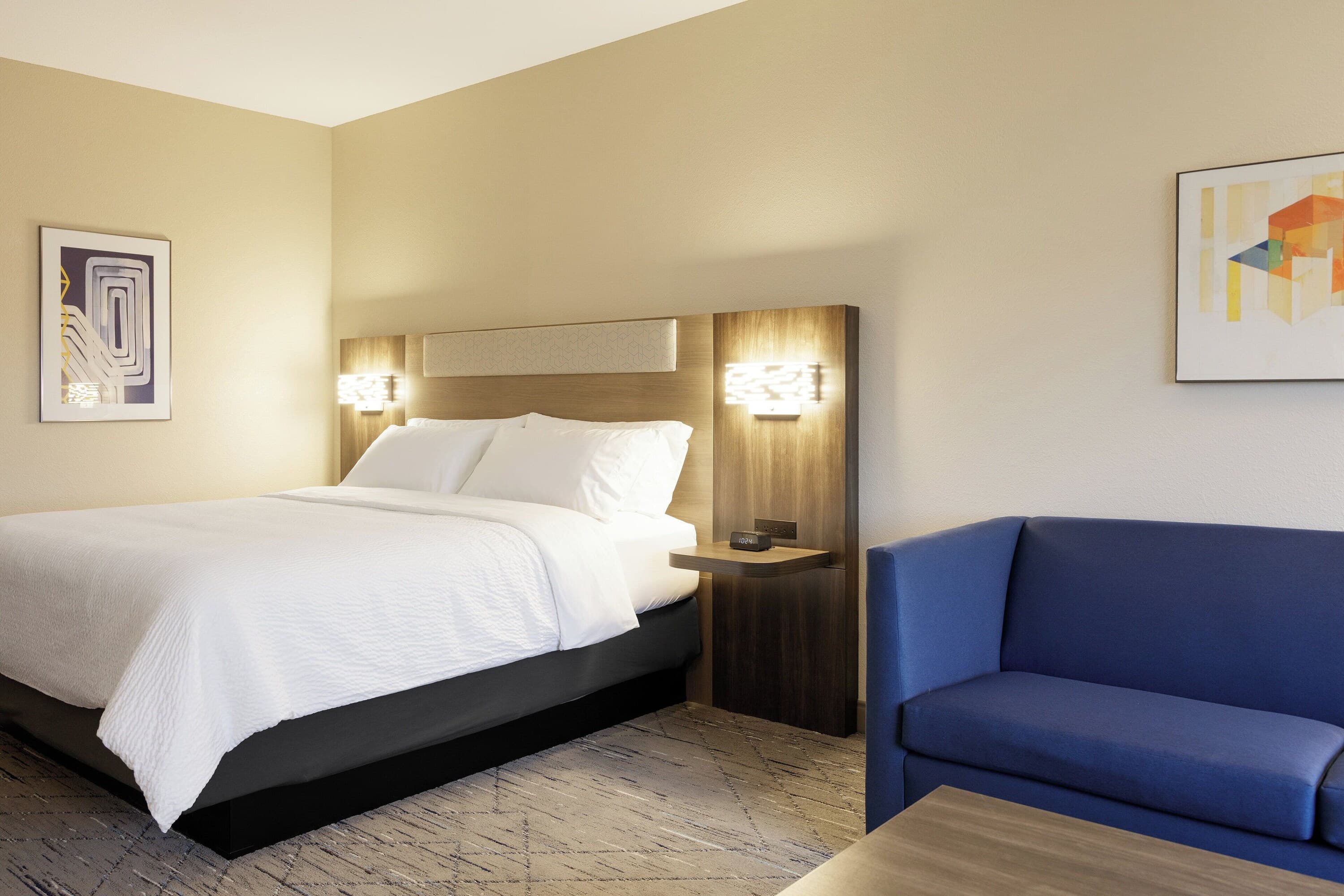 Holiday Inn Express & Suites Hebron - Cincinnati Airport by IHG