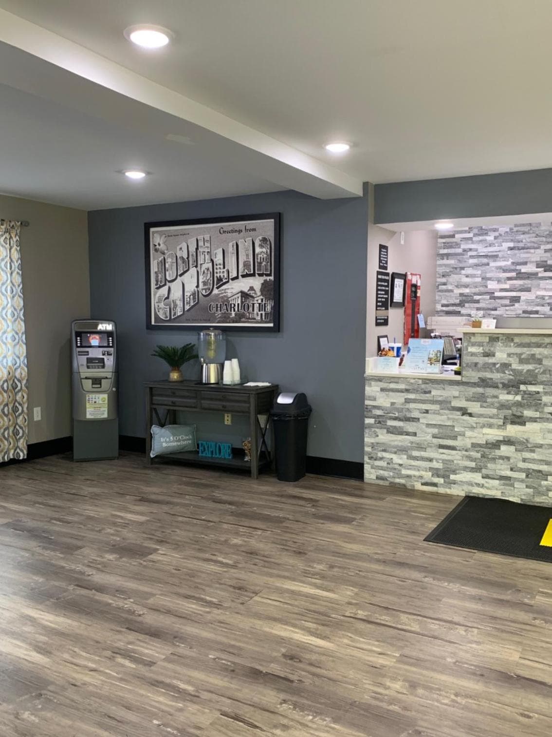 Super 8 by Wyndham Charlotte University