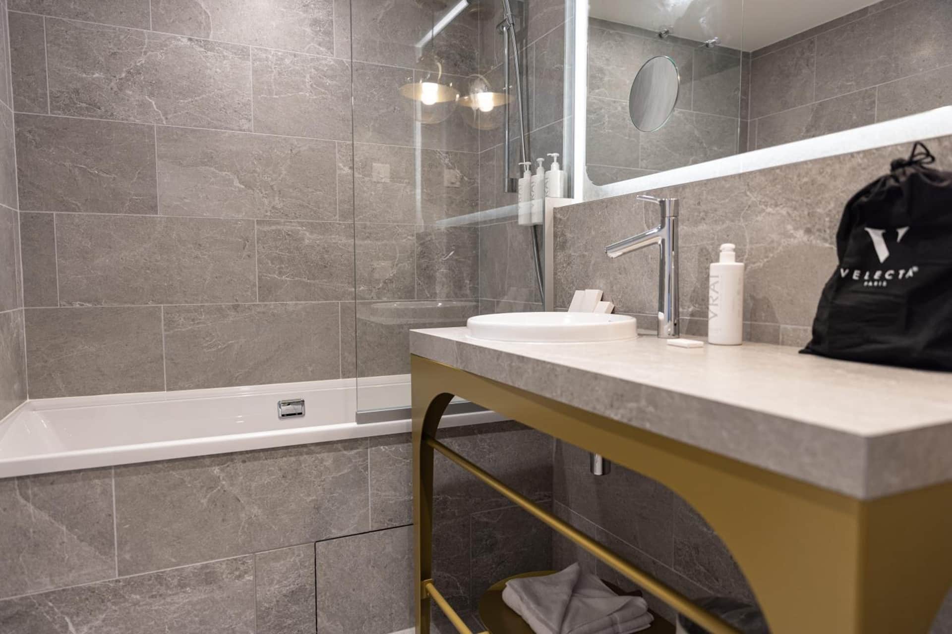 Kyriad Prestige Paris Asnieres