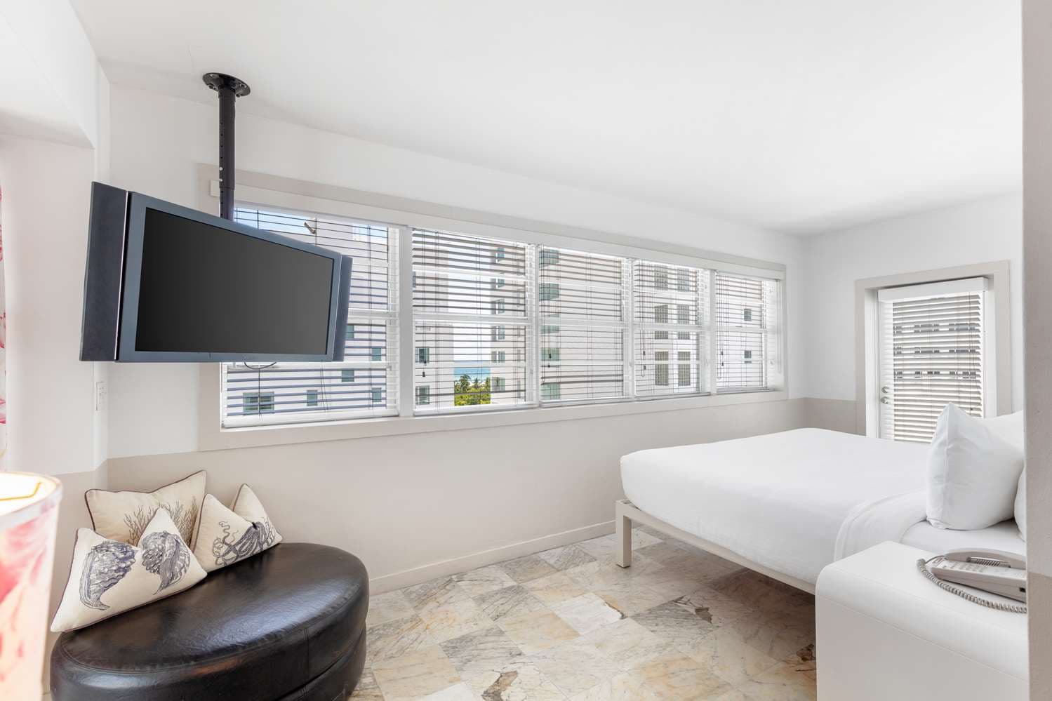The Townhouse Hotel