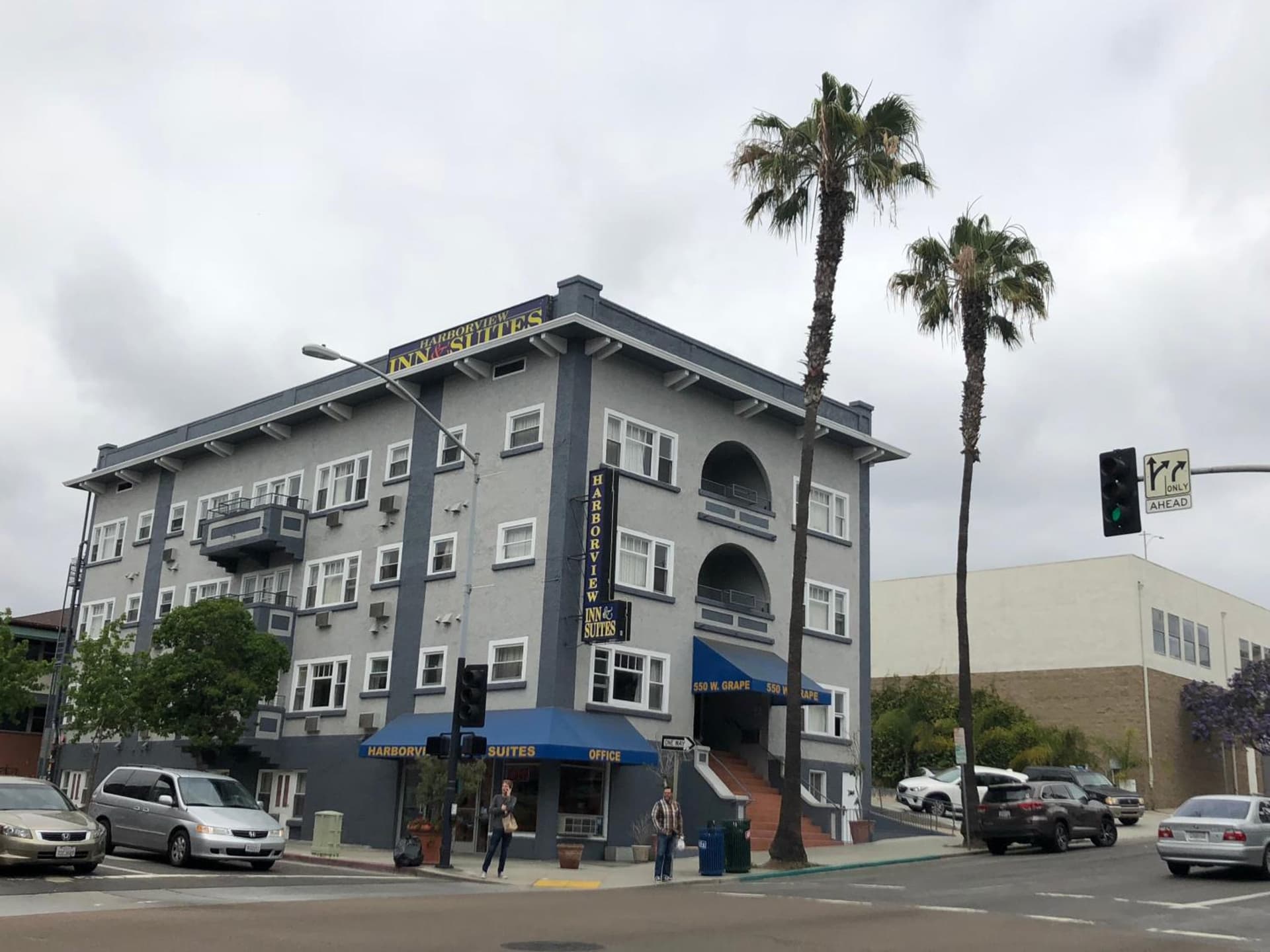 Harborview Inn & Suites San Diego Harbor