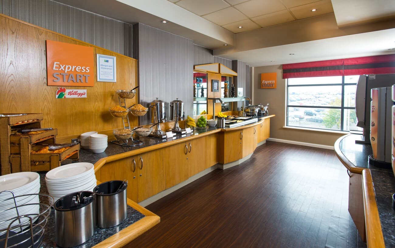 Holiday Inn Express London Luton Airport by IHG