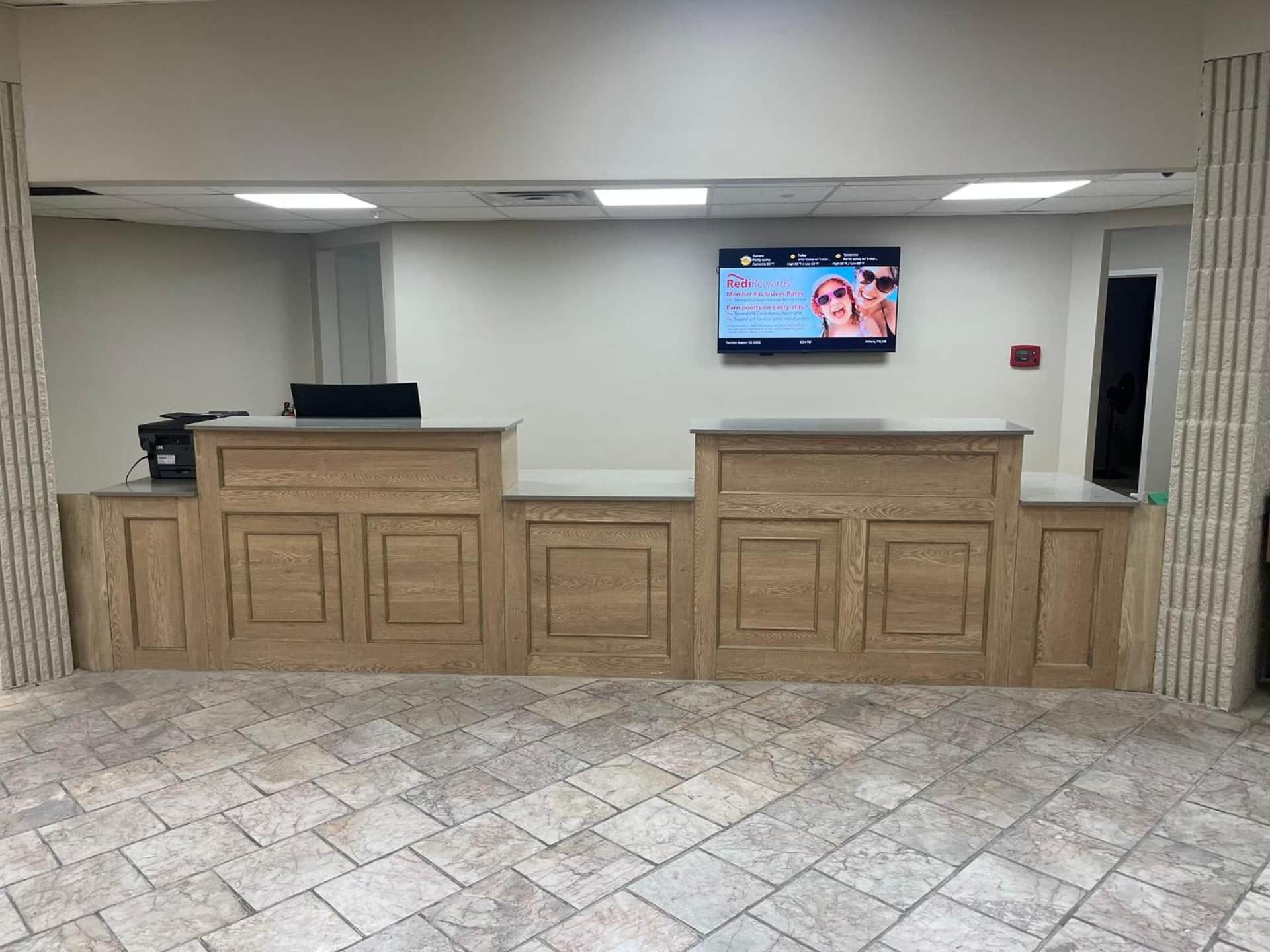 HomeTowne Suites Athens TN