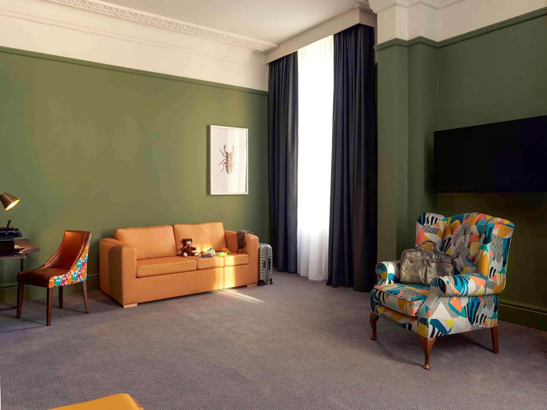 Bristol Grand Hotel By Sunday