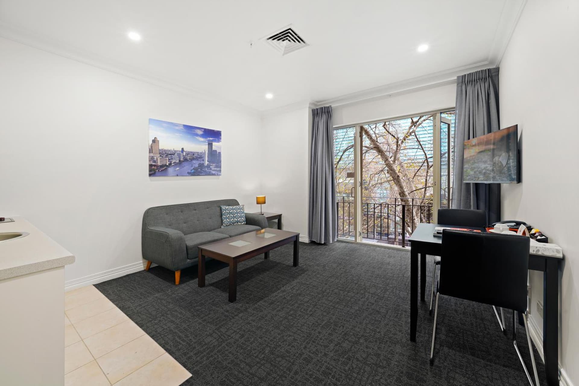 Comfort Apartments Melbourne Central