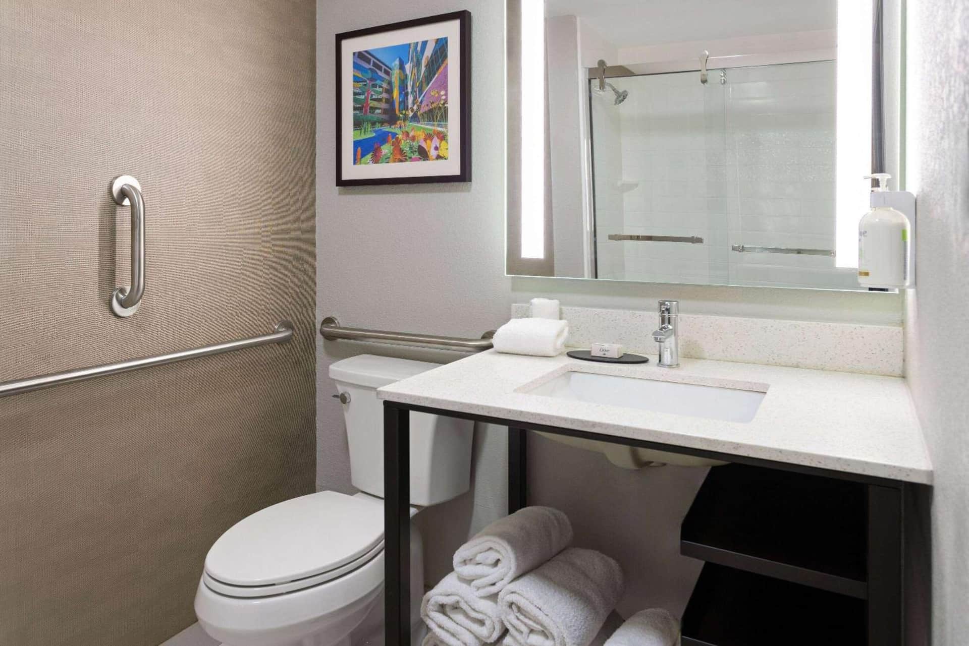 La Quinta Inn & Suites by Wyndham Memphis I-240
