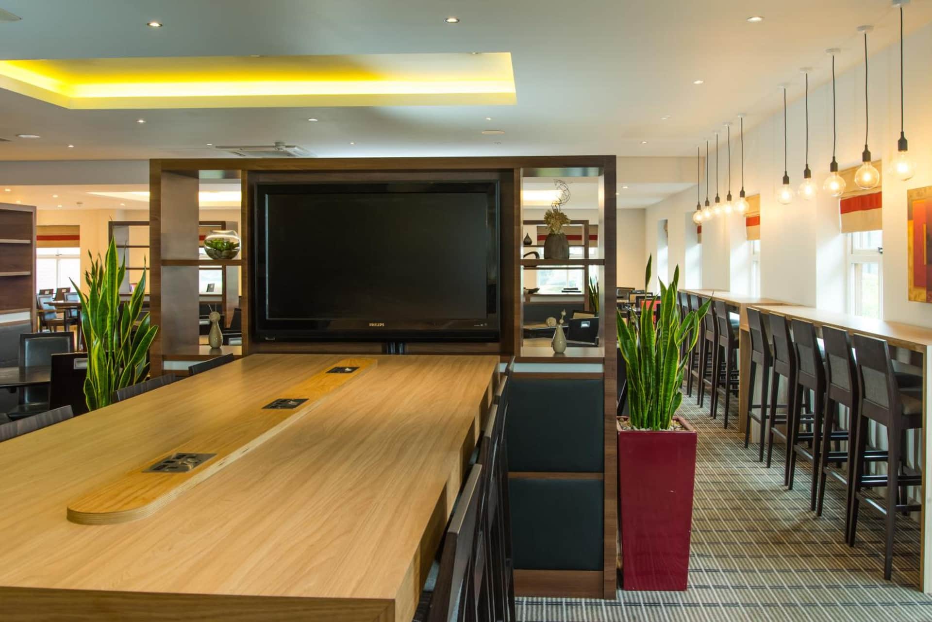 Holiday Inn Express - Bristol Filton