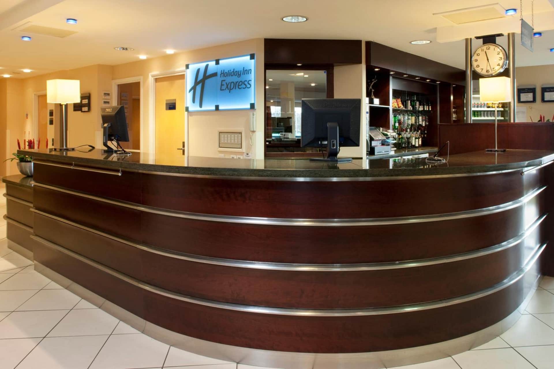 Holiday Inn Express - Dunfermline