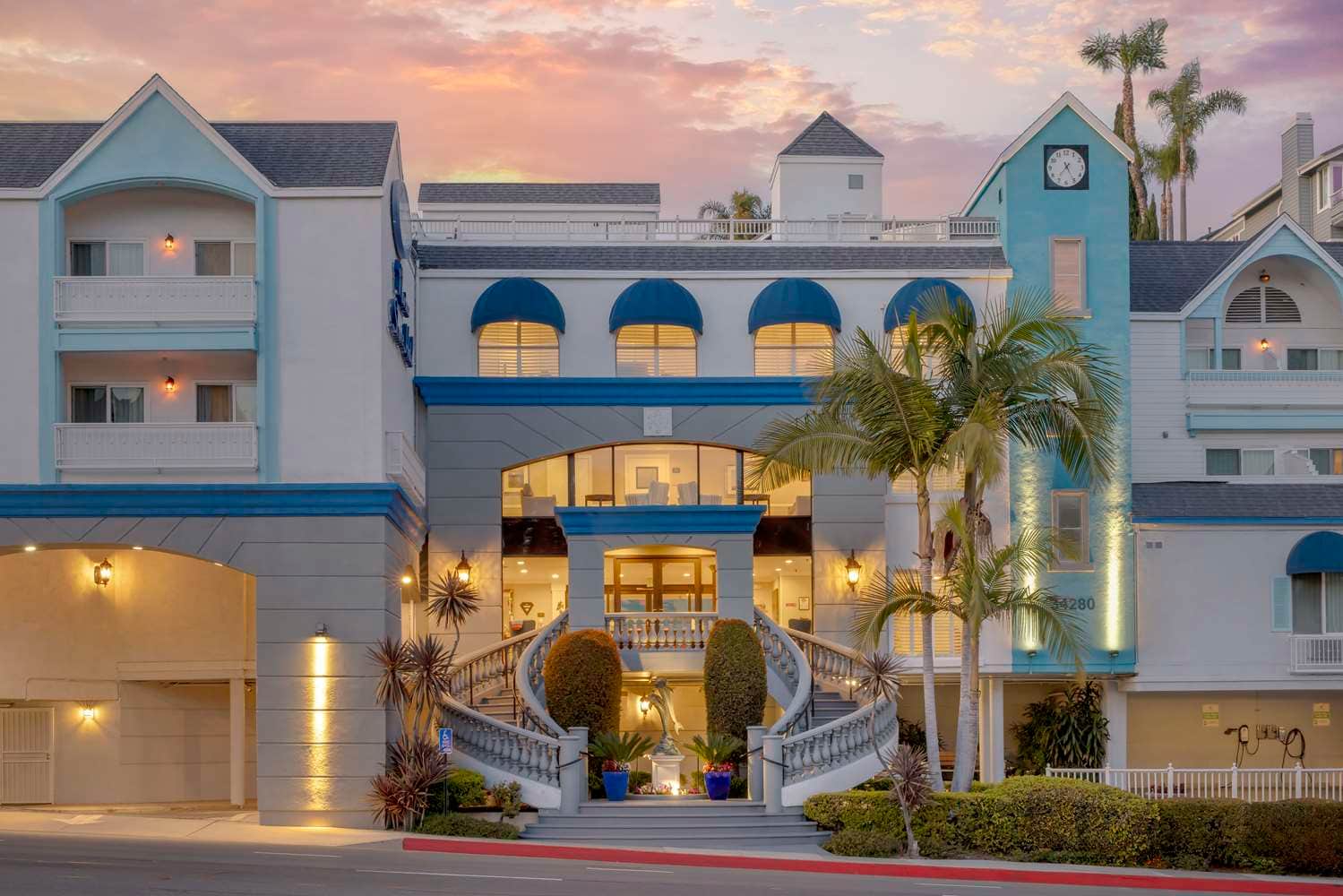 Best Western Plus Marina Shores Hotel