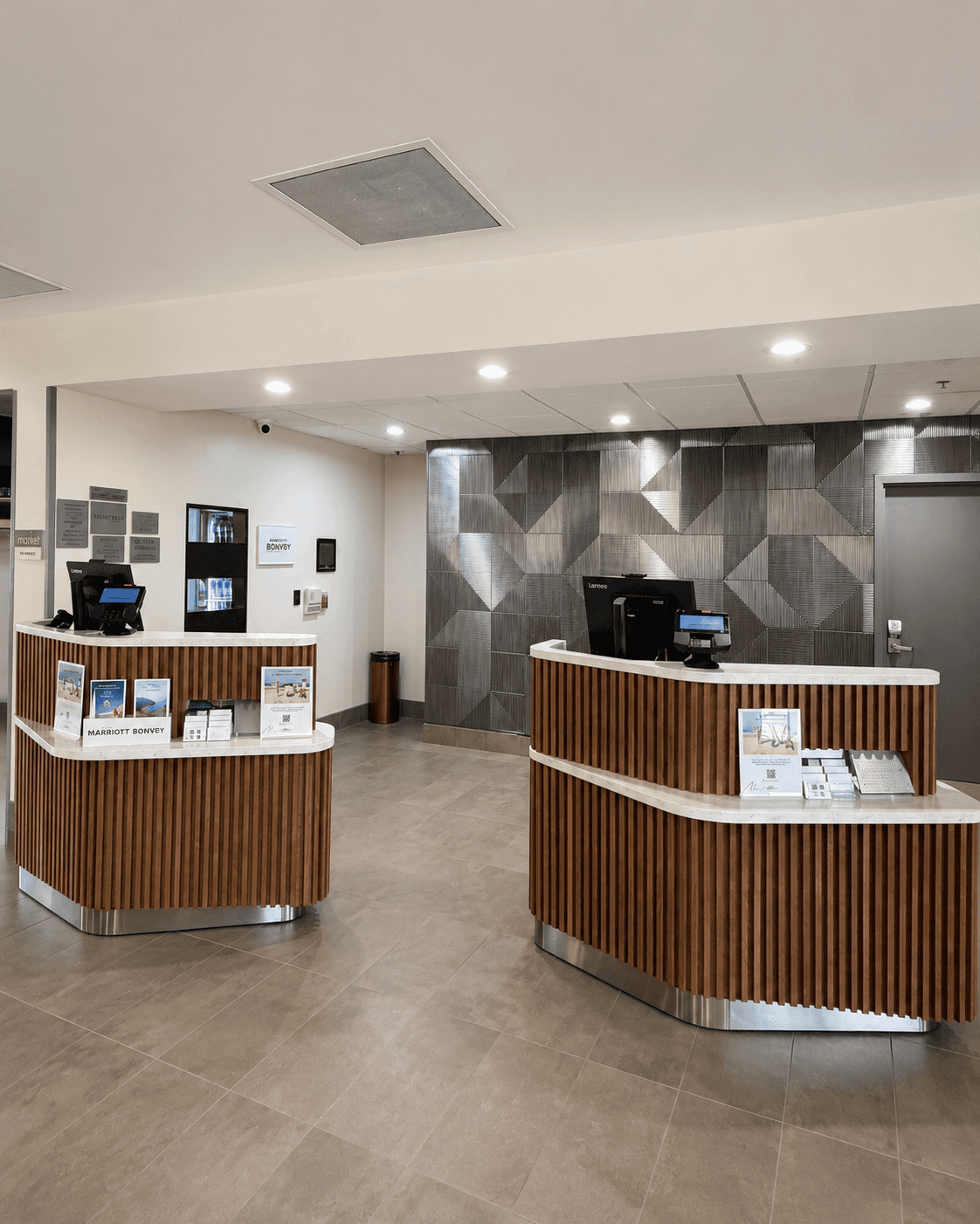 Courtyard by Marriott Houston Hobby Airport