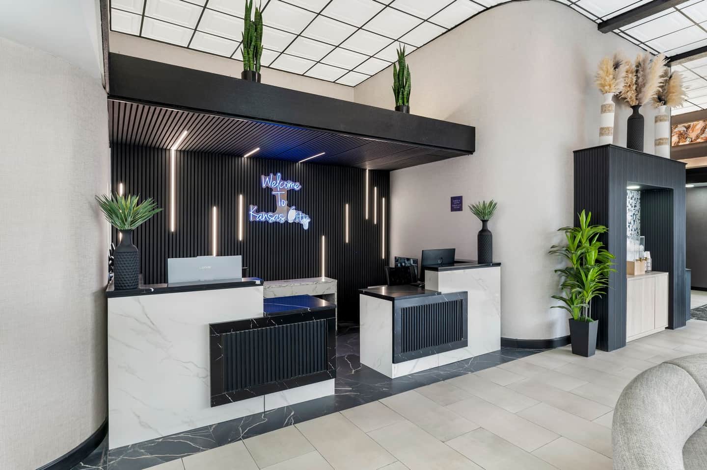 Red Lion Inn & Suites Kansas City