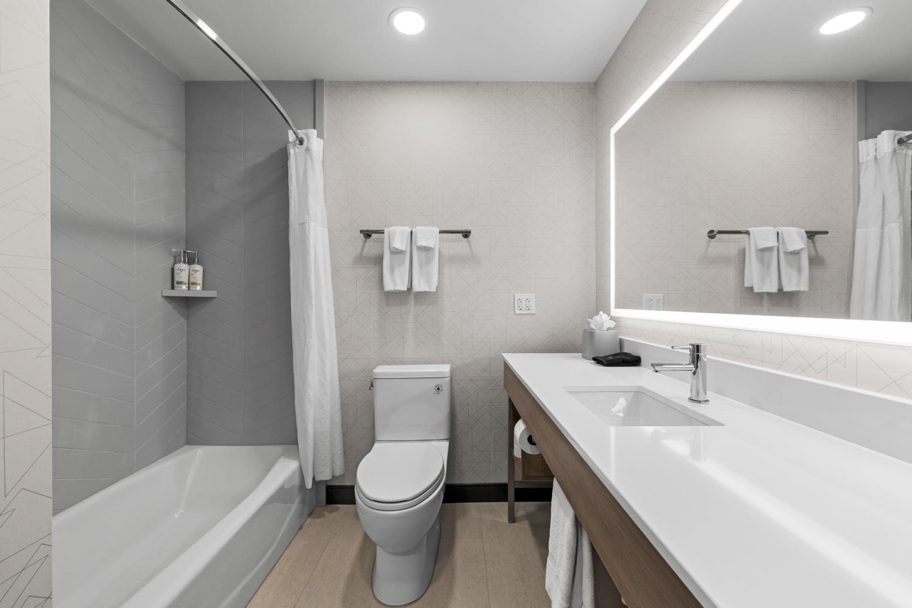 Holiday Inn Express Hotel & Suites Santa Cruz by IHG