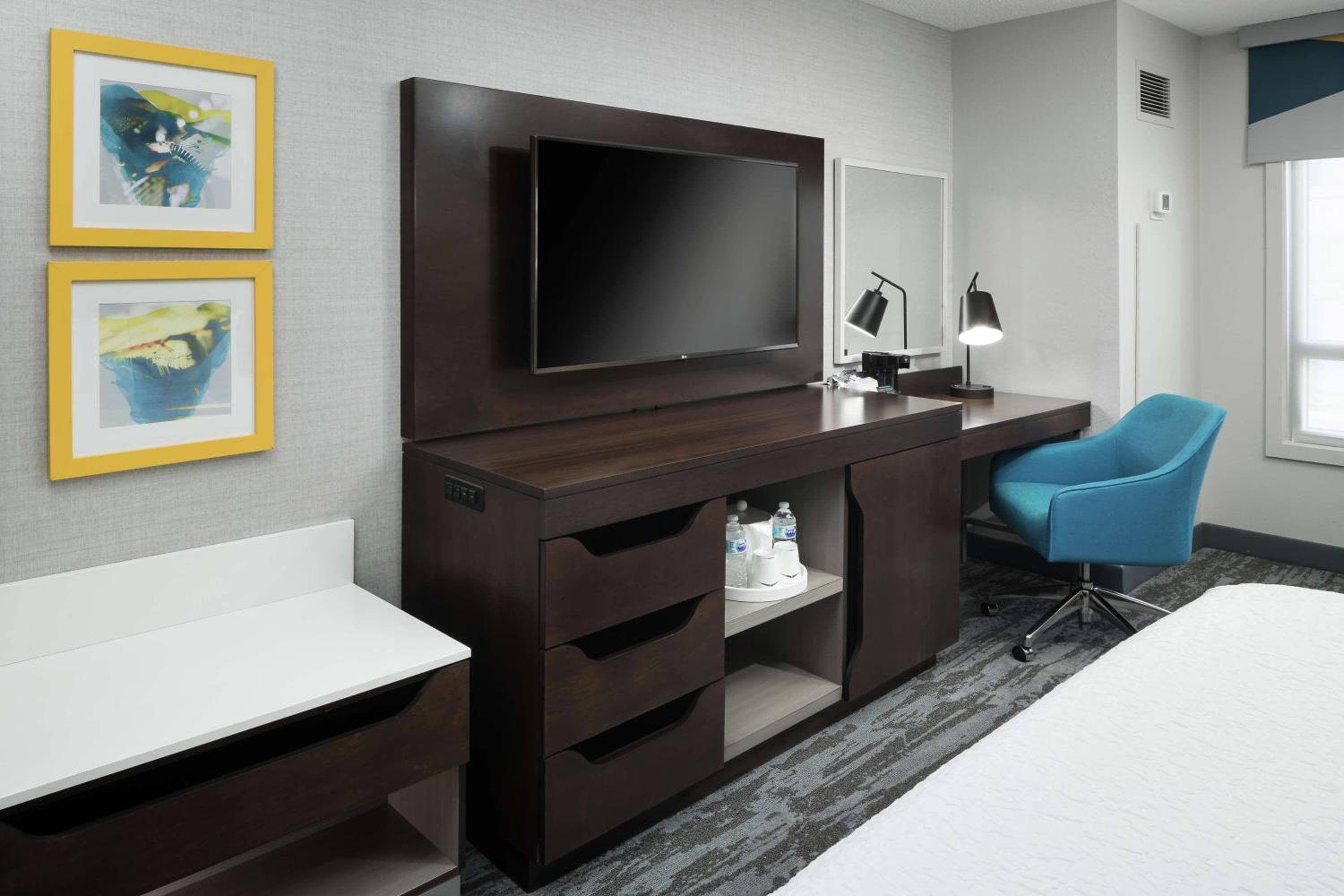 Hampton Inn & Suites Memphis at Beale Street