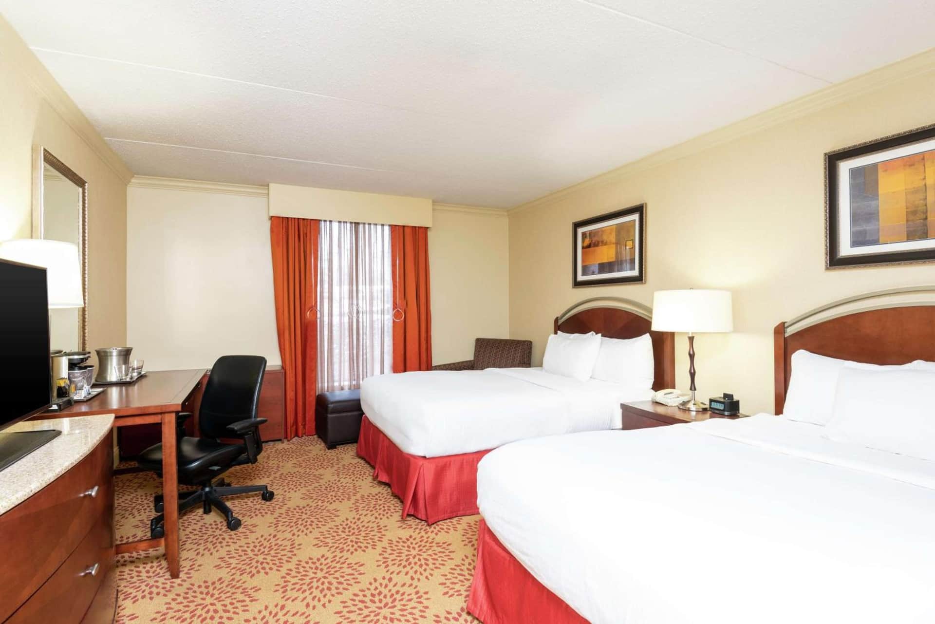 DoubleTree by Hilton Hotel Grand Rapids Airport