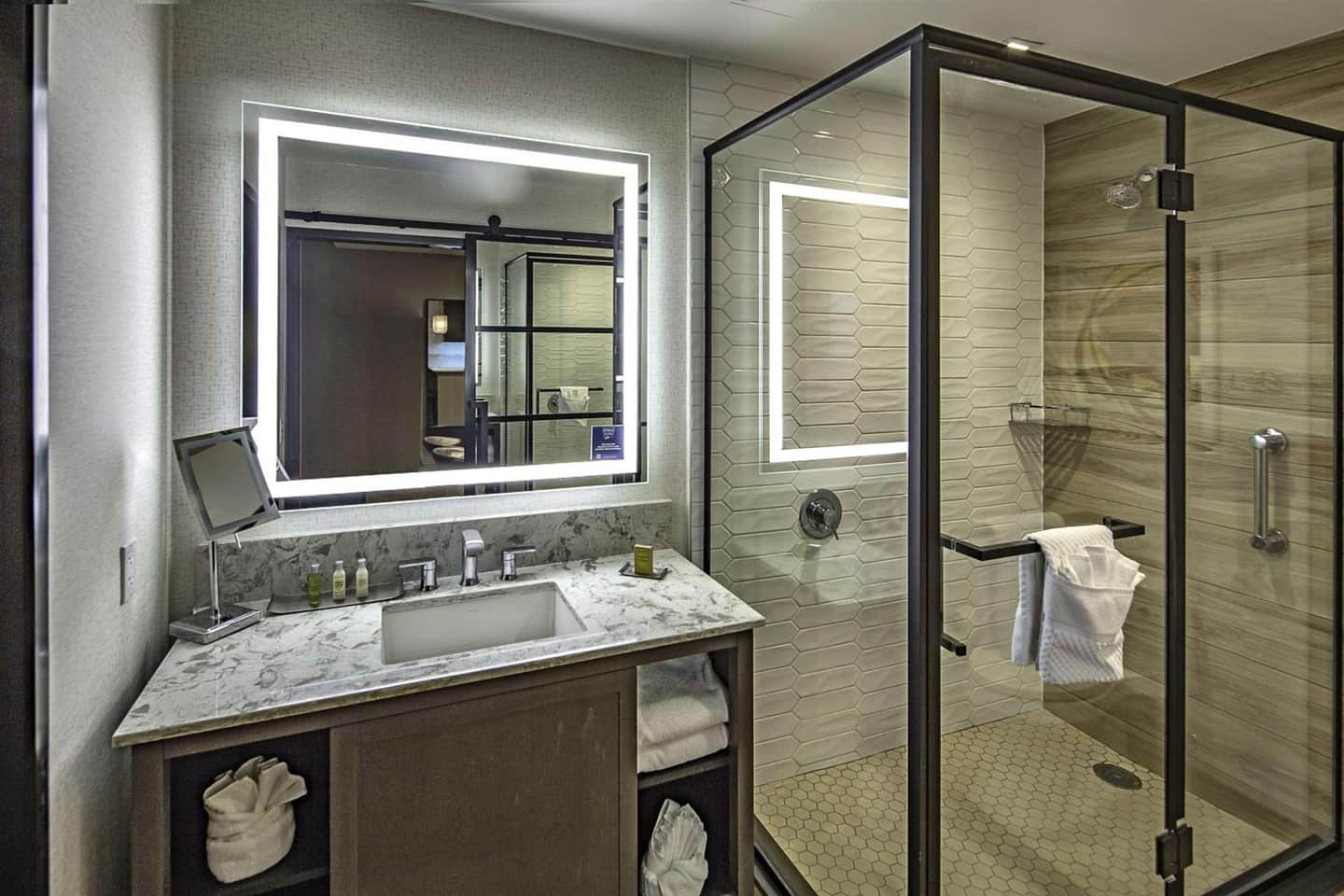 DoubleTree by Hilton Modesto